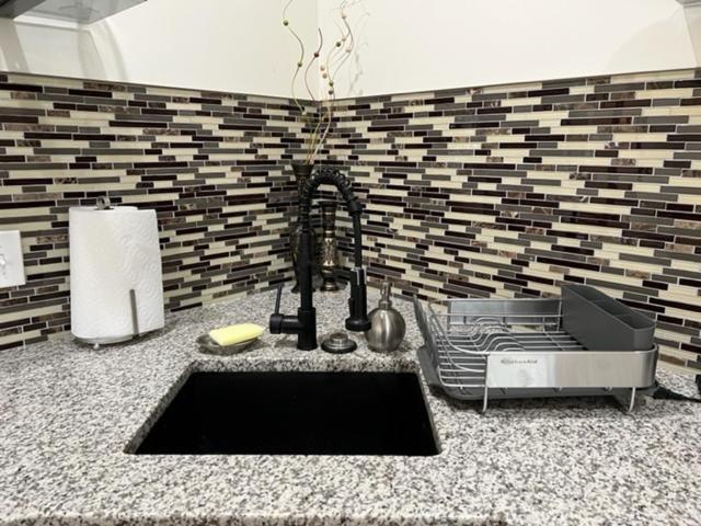 Uber Close To Ohio City, Apartment *