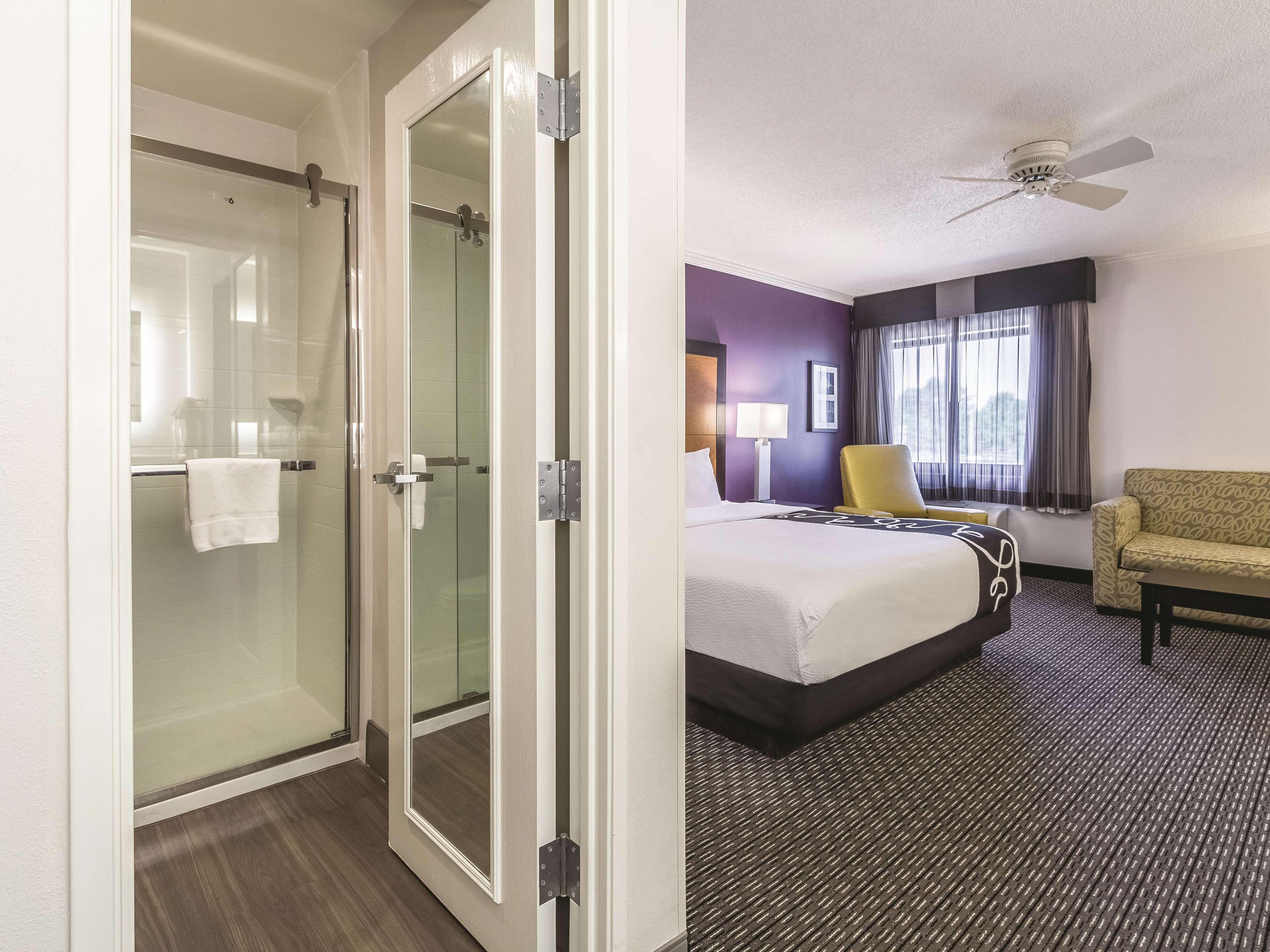 Hotel La Quinta By Wyndham - Airport North 3*