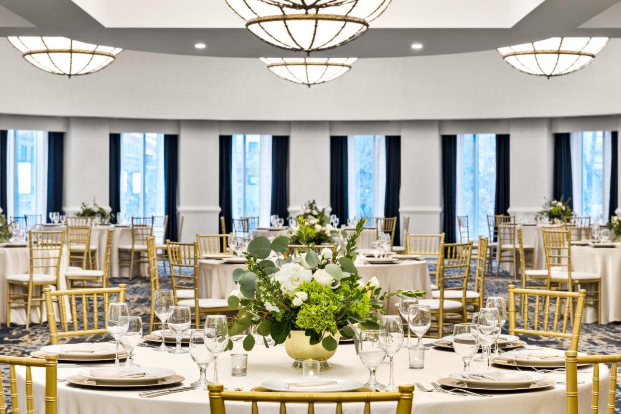 Crowne Plaza At Playhouse Square By Ihg Hotel