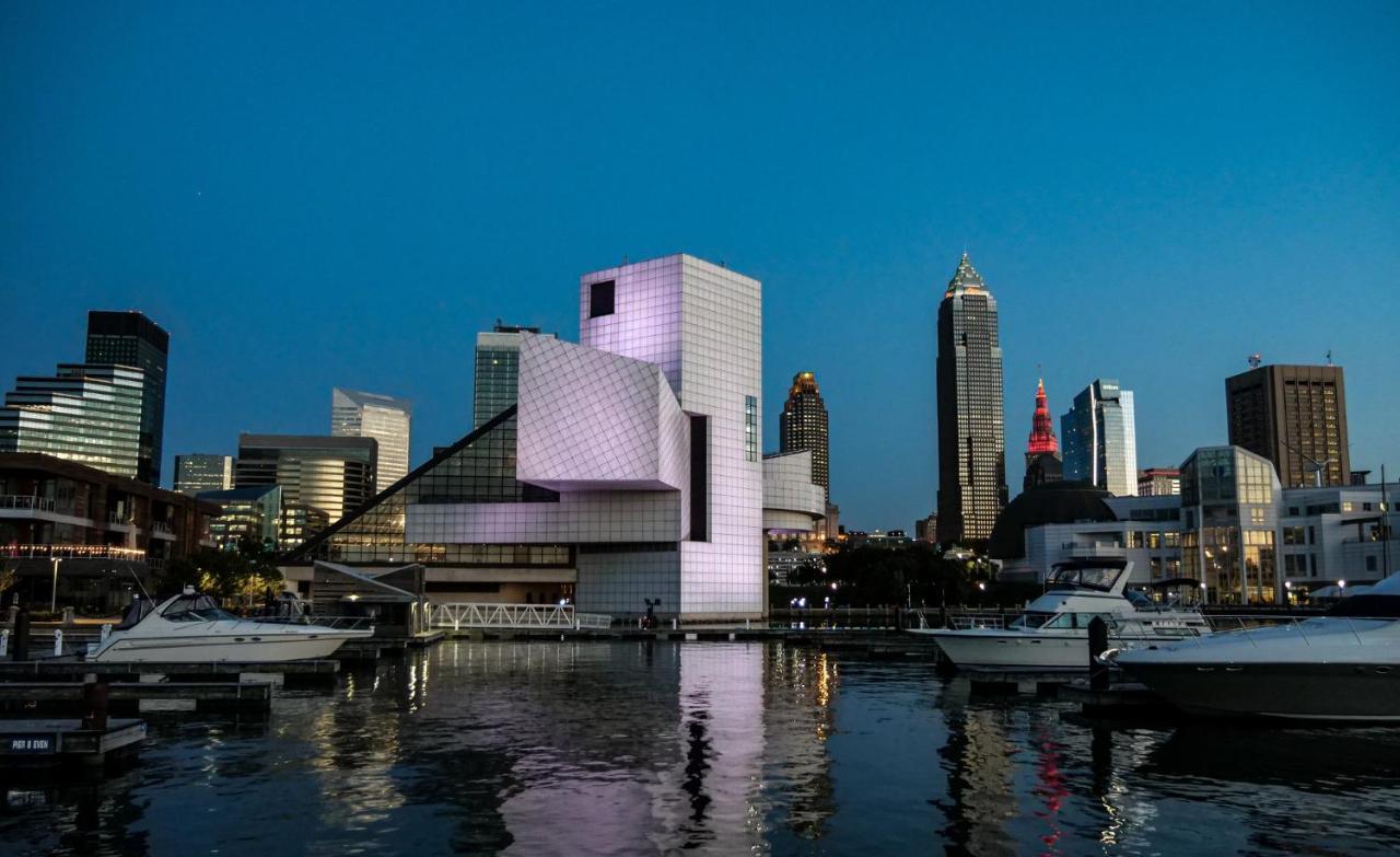 Crowne Plaza At Playhouse Square By Ihg 3* Cleveland