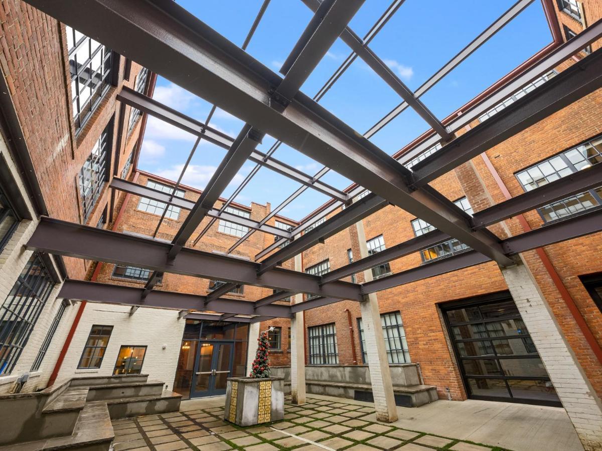 Brooklyn Style Studio Loft Minutes From Firstenergy Stadium 210 Apartment