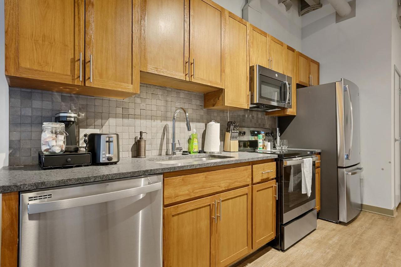 Apartment Brooklyn Style Studio Loft Minutes From Firstenergy Stadium 210 *