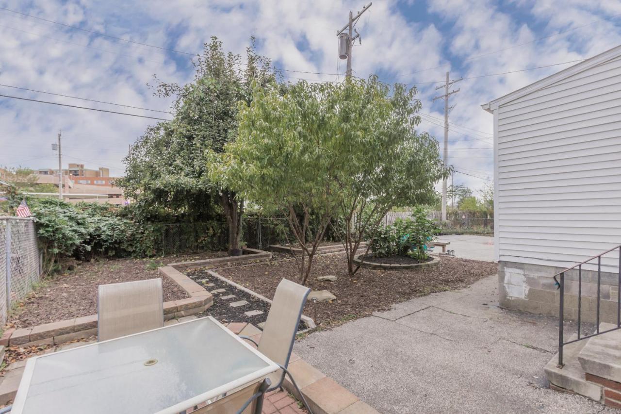 Apartment In The Heart Of Little Italy! Free Parking! Cleveland