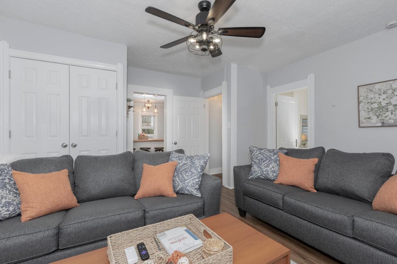 In The Heart Of Little Italy! Free Parking! Apartment *