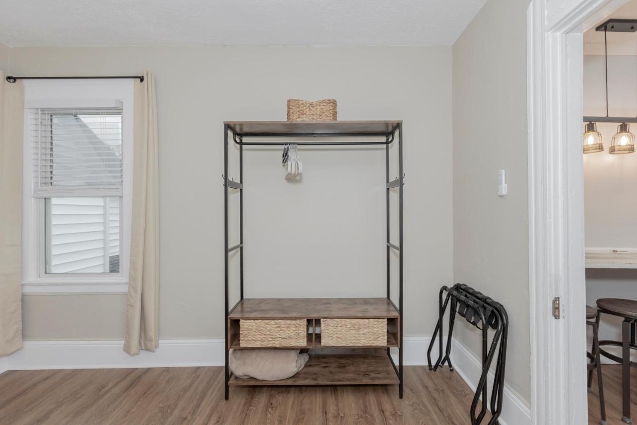 Apartment In The Heart Of Little Italy! Free Parking! Cleveland