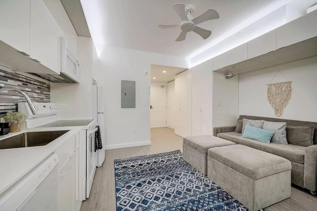 Kcm Tremont Oaks 6 *