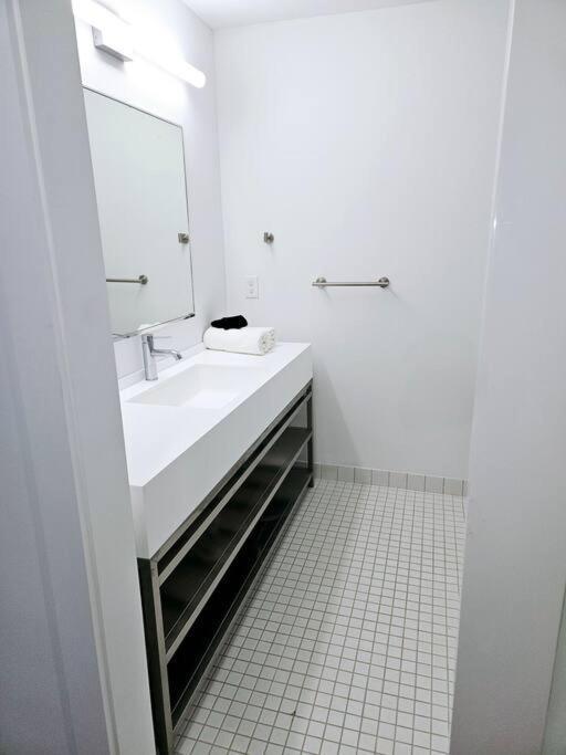Tremont Smart 10 - A Kcm Cleveland