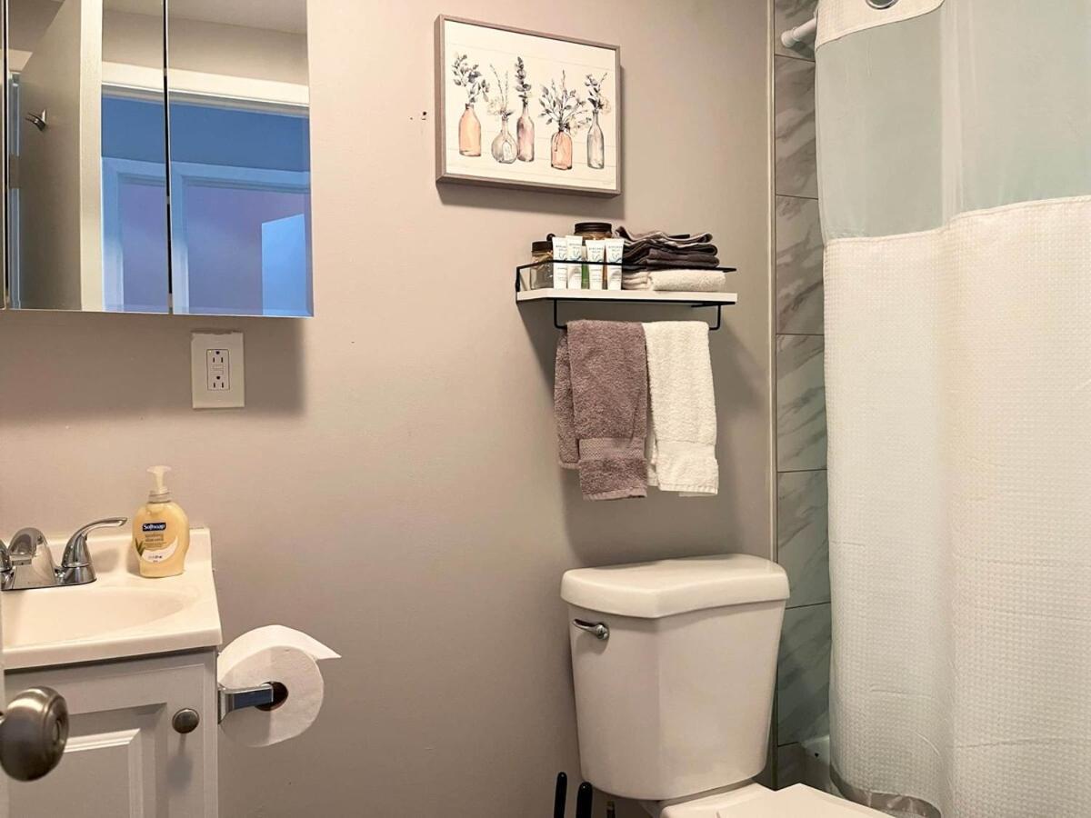 Apartment Downtown -modern First Floor Unit *
