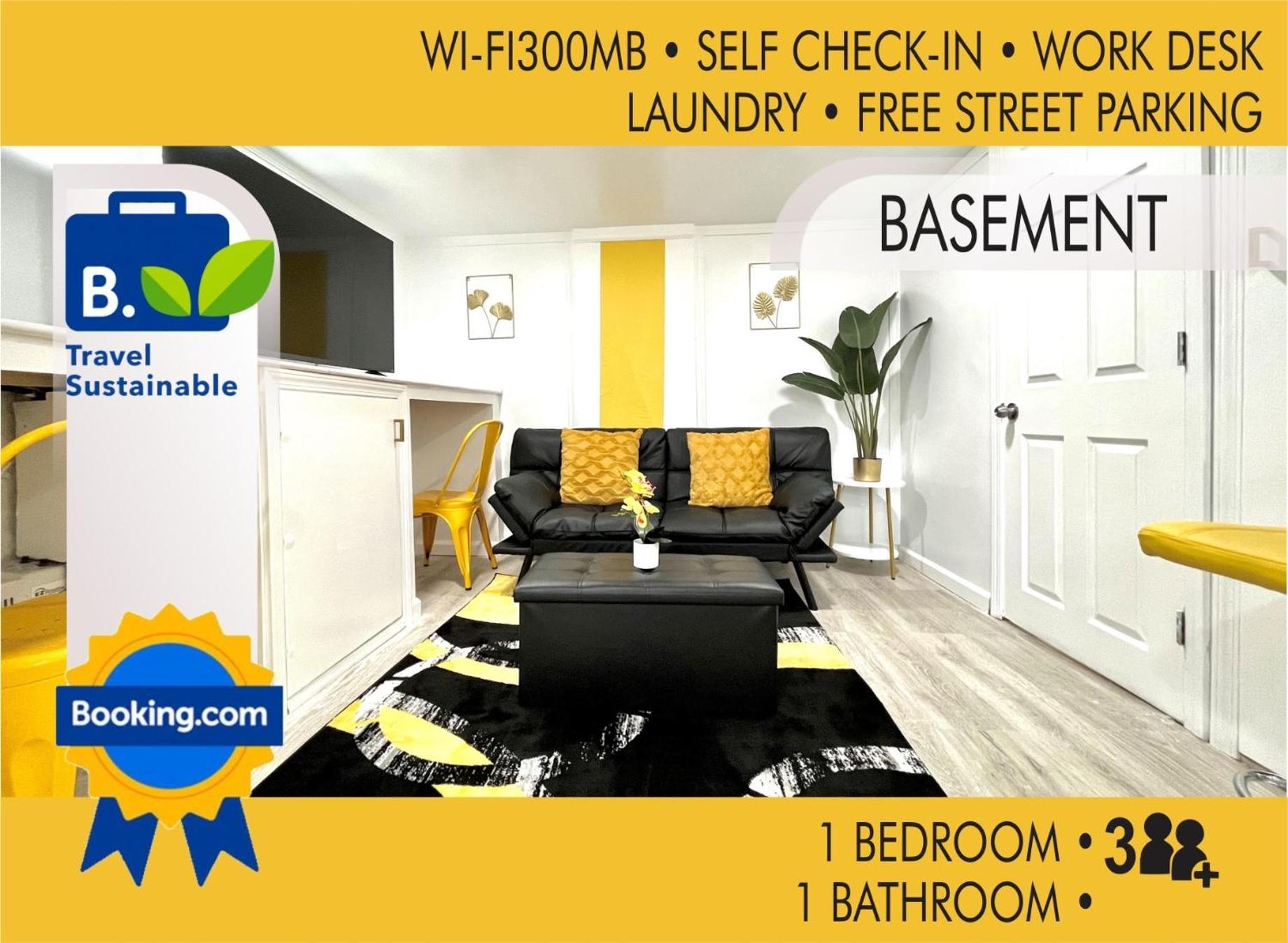 The Amber Retreat: Brooklyn Centre Comfort Holiday home *