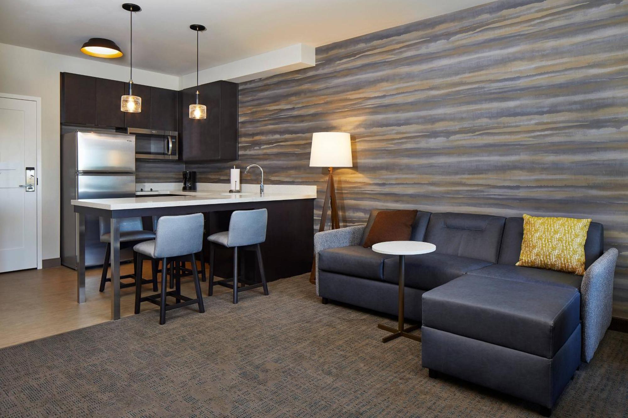 Hotel By Marriott Circle/medical Center