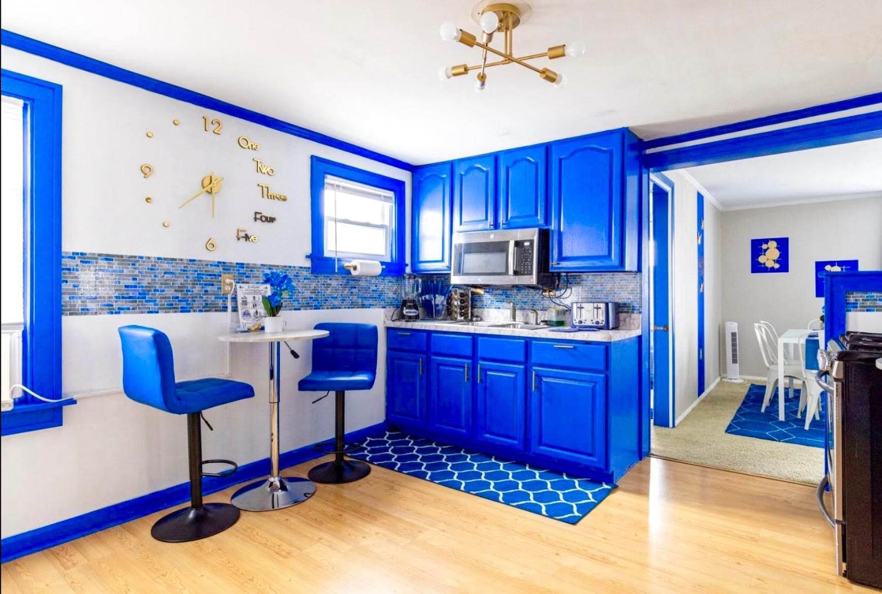 The Sapphire Haven - Your Old Brooklyn Oasis Awaits Families, Couples, Business Travelers Near Downtown With Parking, 300 Mb Wifi & Self Check-in Holiday home *