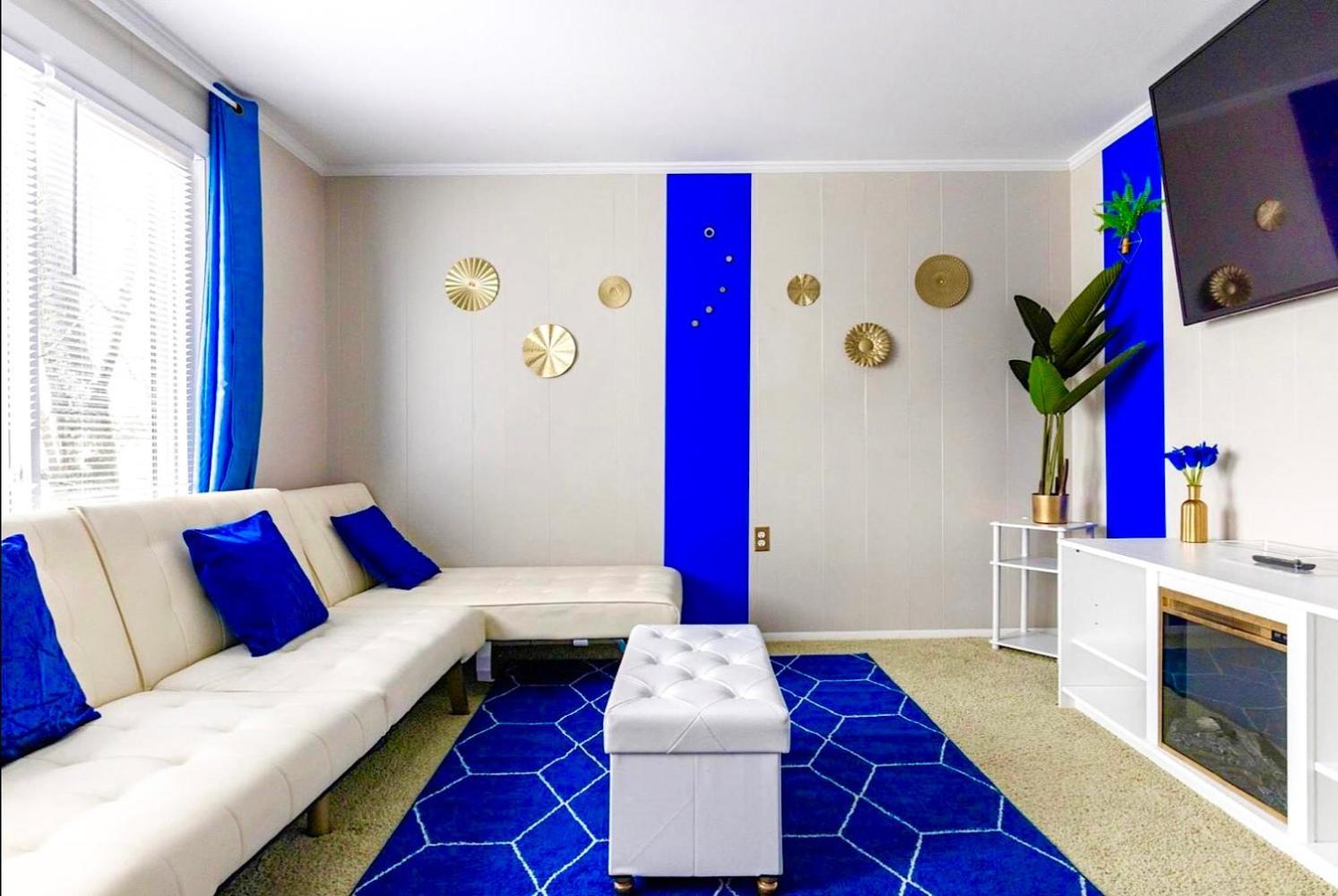 The Sapphire Haven - Your Old Brooklyn Oasis Awaits Families, Couples, Business Travelers Near Downtown With Parking, 300 Mb Wifi & Self Check-in Holiday home Cleveland