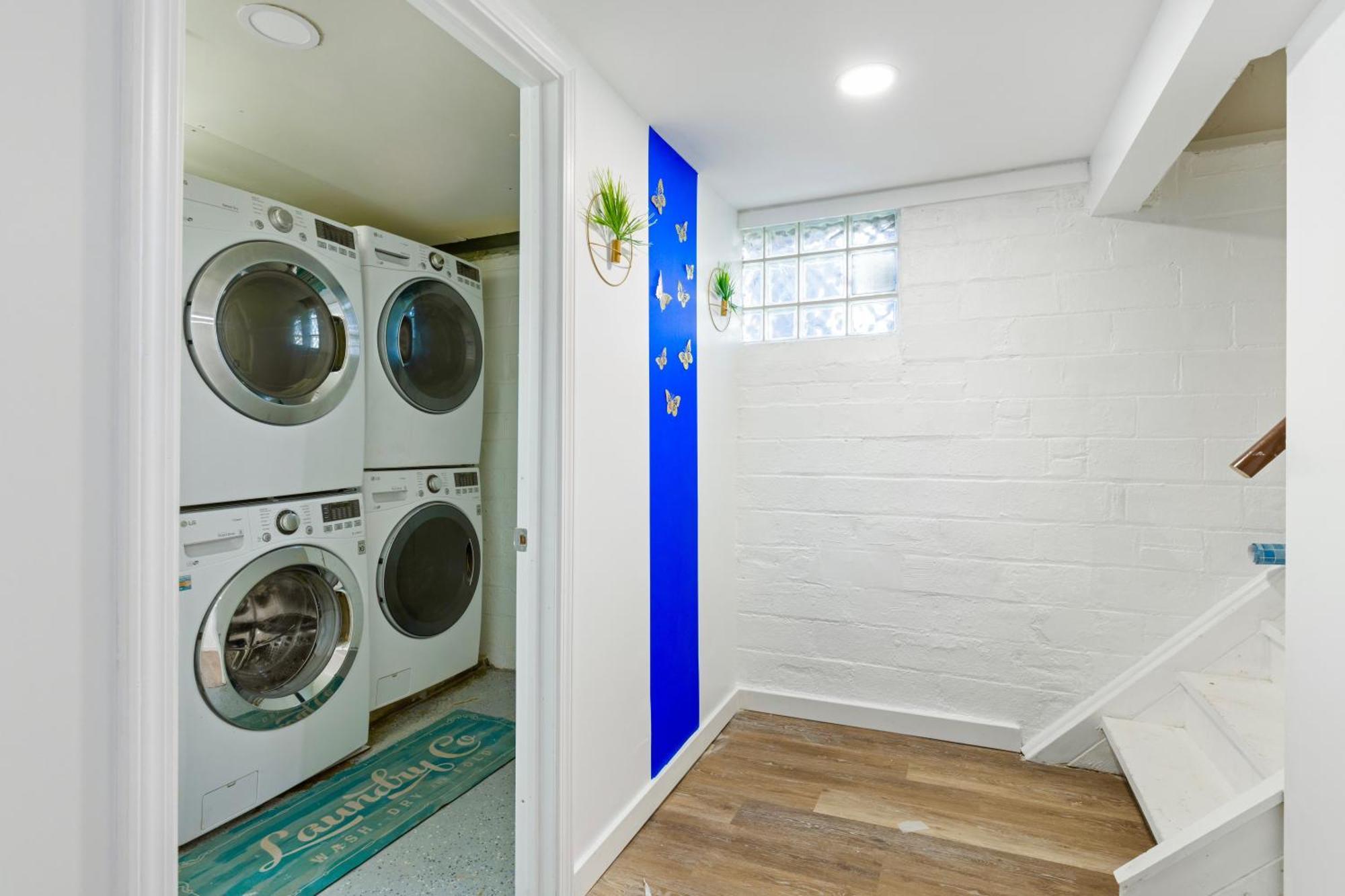 Holiday home The Sapphire Haven - Your Old Brooklyn Oasis Awaits Families, Couples, Business Travelers Near Downtown With Parking, 300 Mb Wifi & Self Check-in *