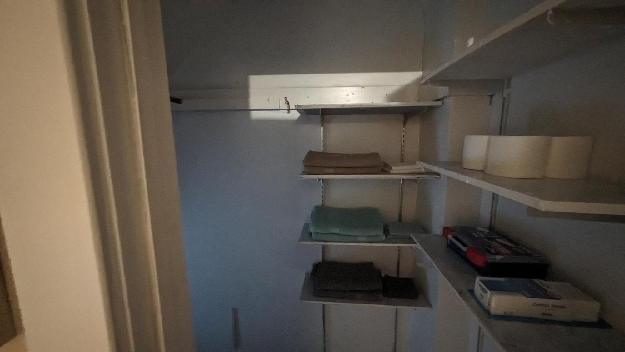 Apartment Amazing Upper Unit Cleveland