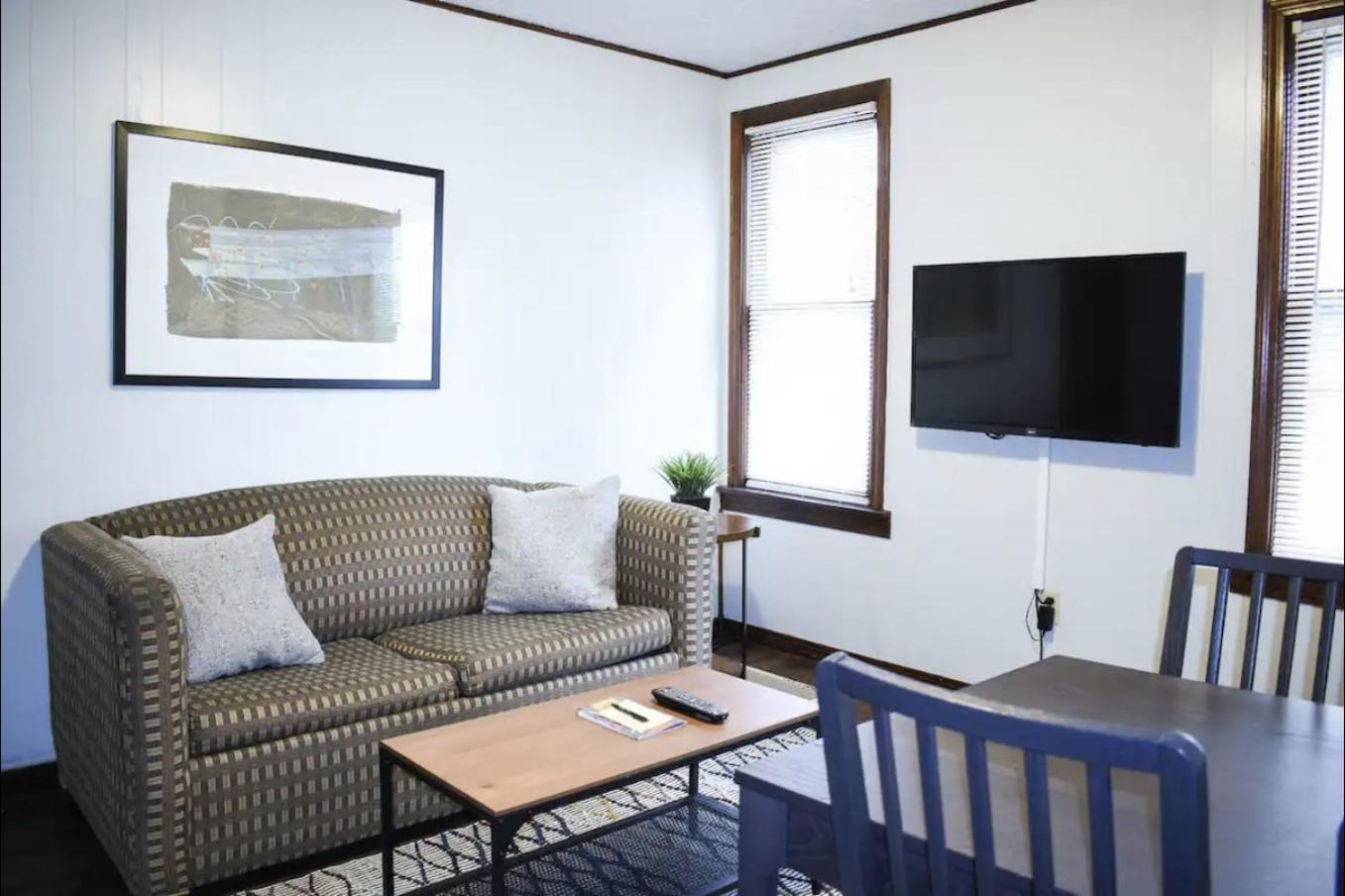 Holiday home Expansive Charm In Every Corner 7 Bedroom *