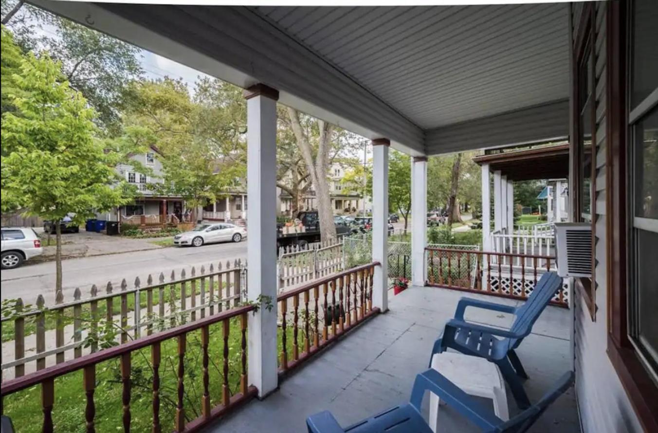 Expansive Charm In Every Corner 7 Bedroom Holiday home
