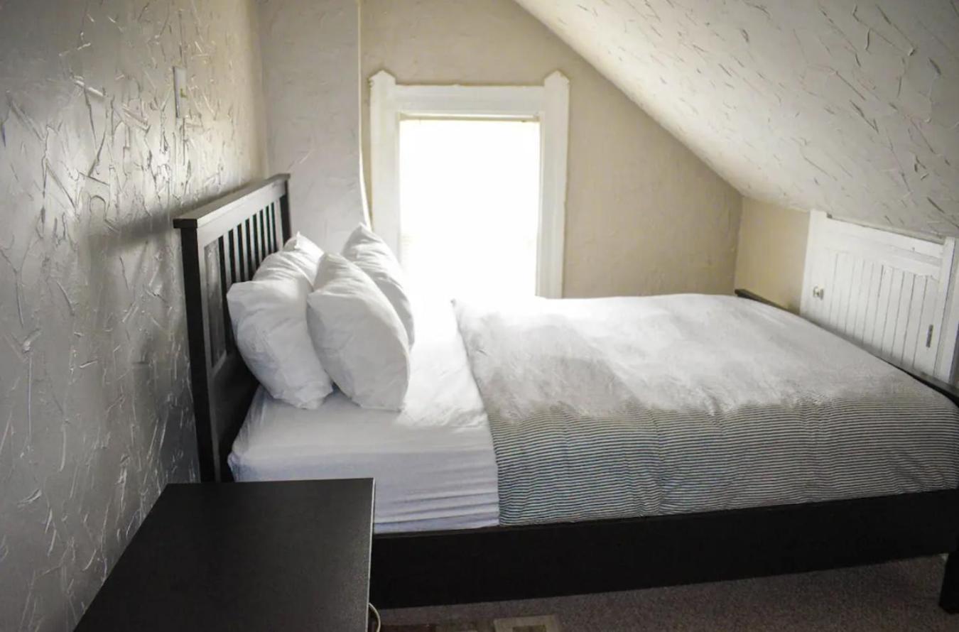 Holiday home Expansive Charm In Every Corner 7 Bedroom *