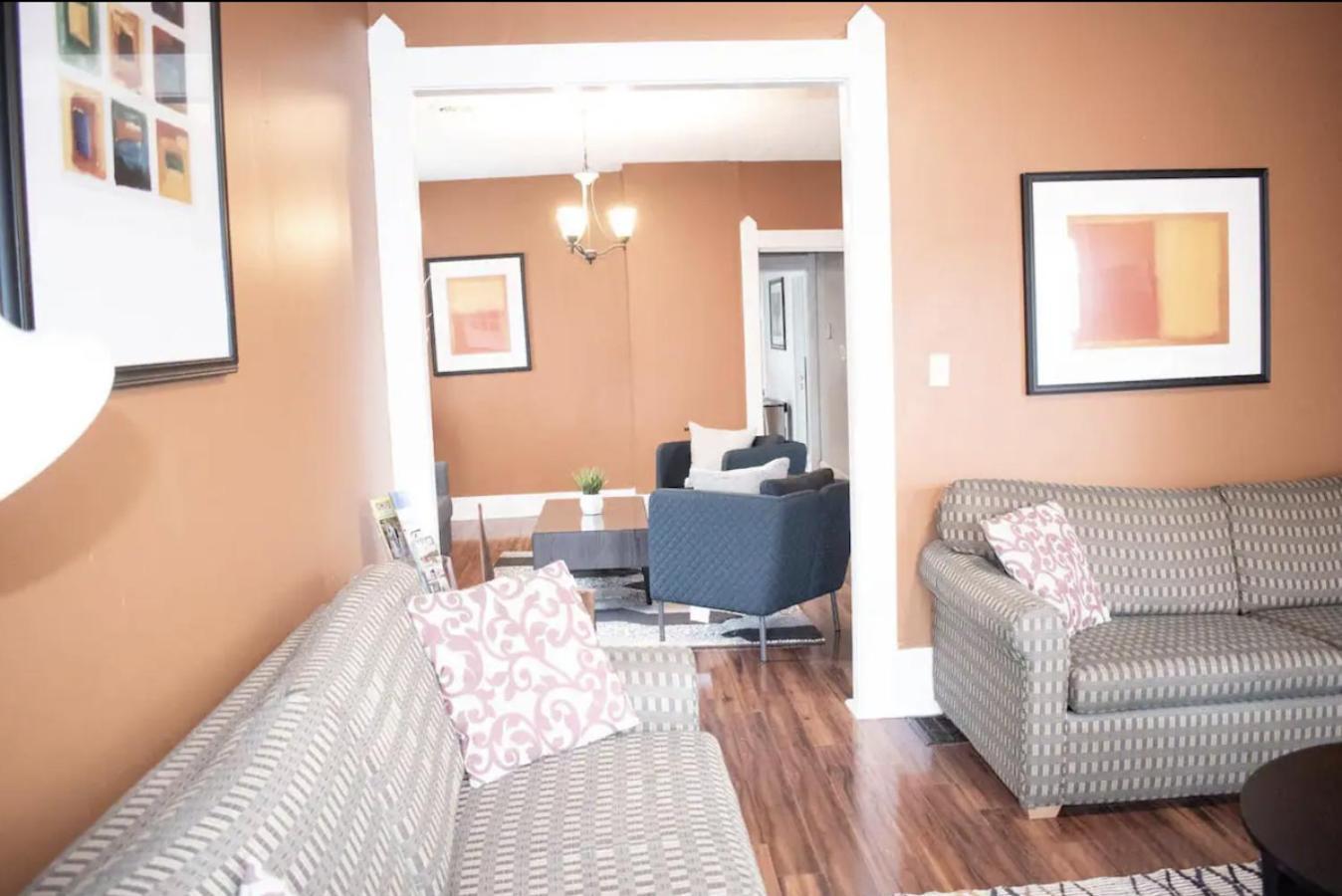 Holiday home Expansive Charm In Every Corner 7 Bedroom Cleveland