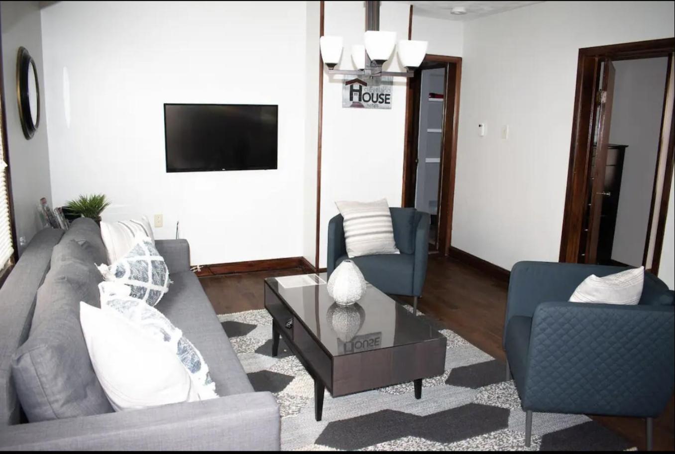 Expansive Charm In Every Corner 7 Bedroom