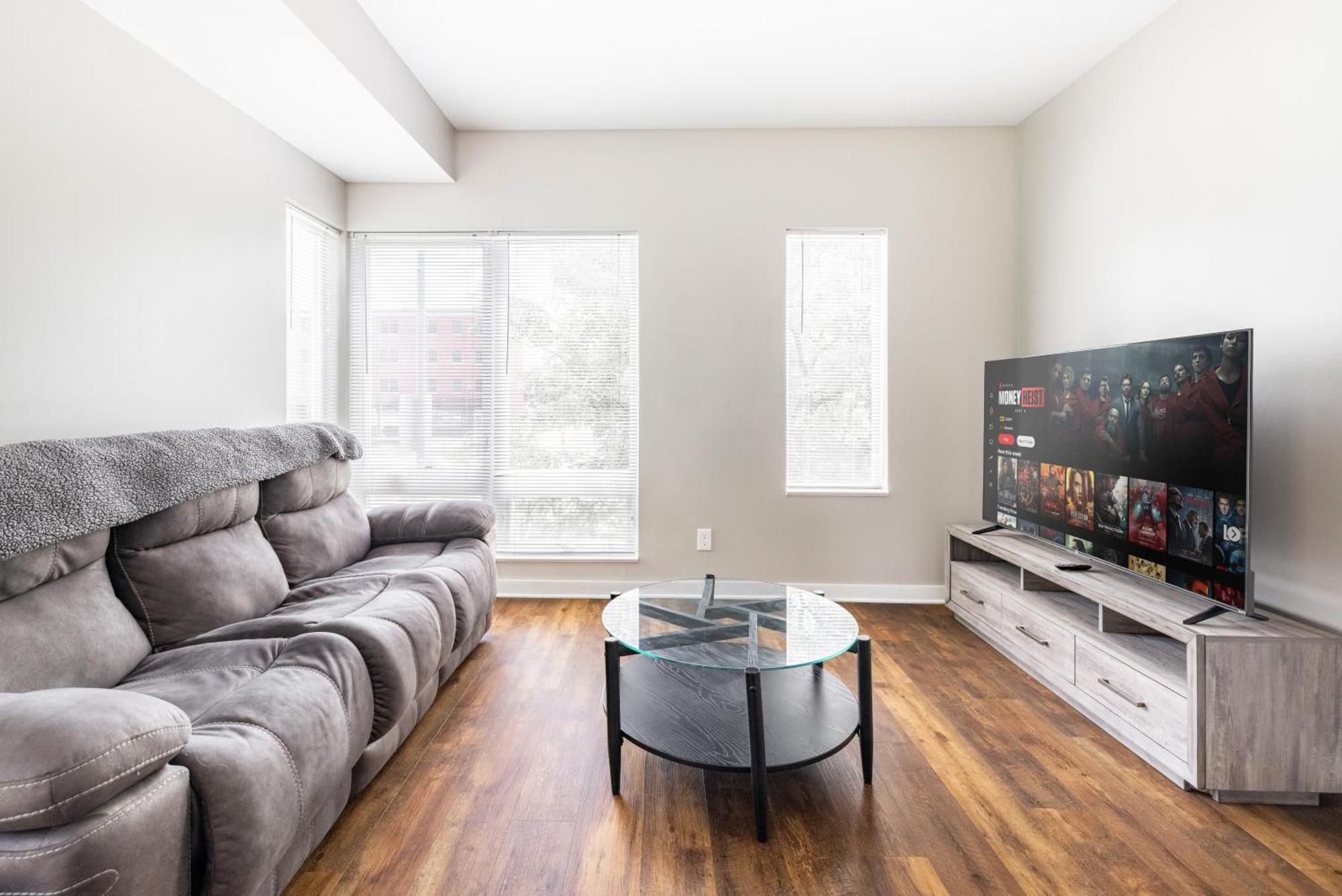 Luxury Downtown Townhome Unit 14 * Cleveland