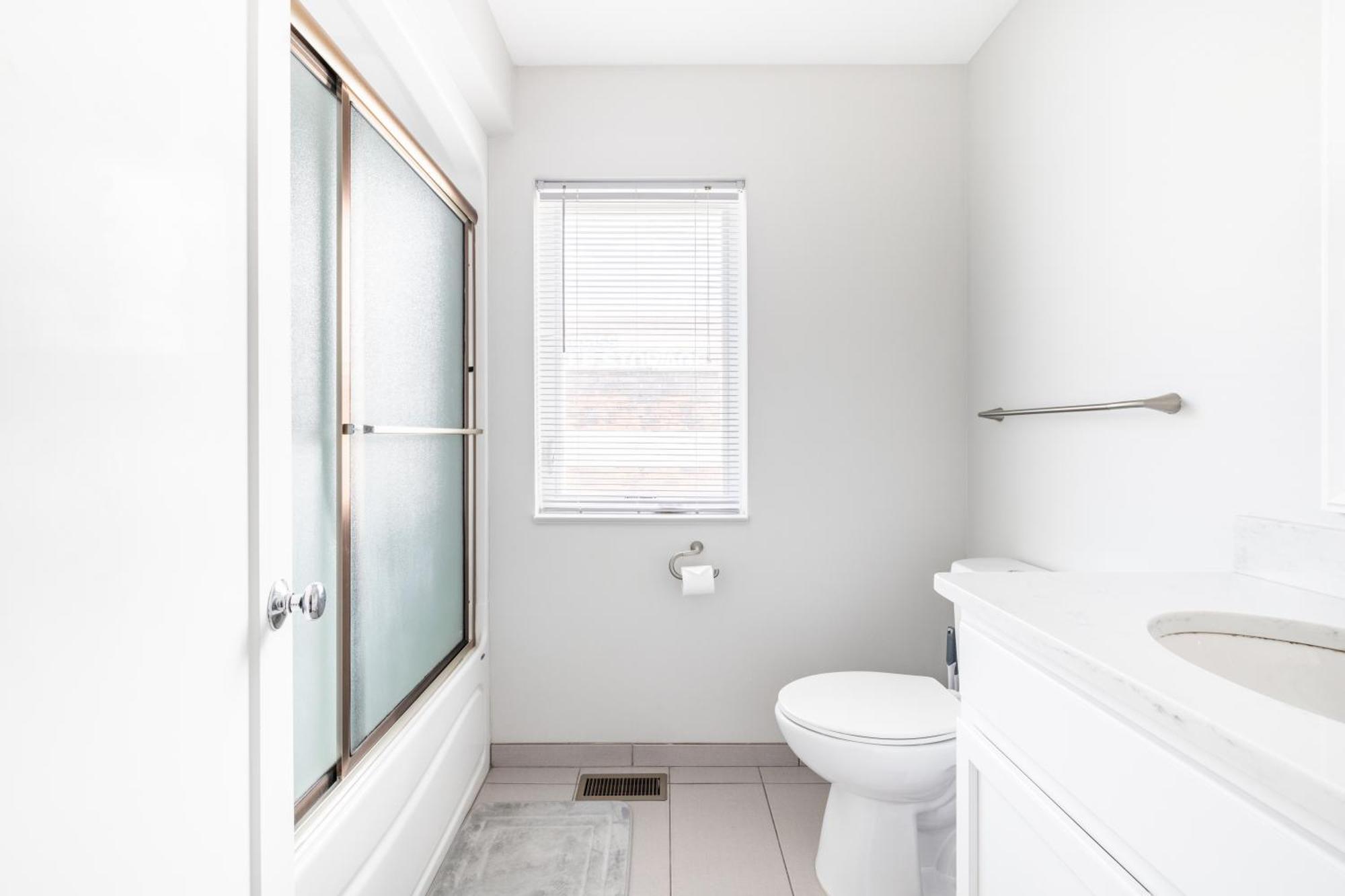 Villa Luxury Downtown Townhome Unit 14 *
