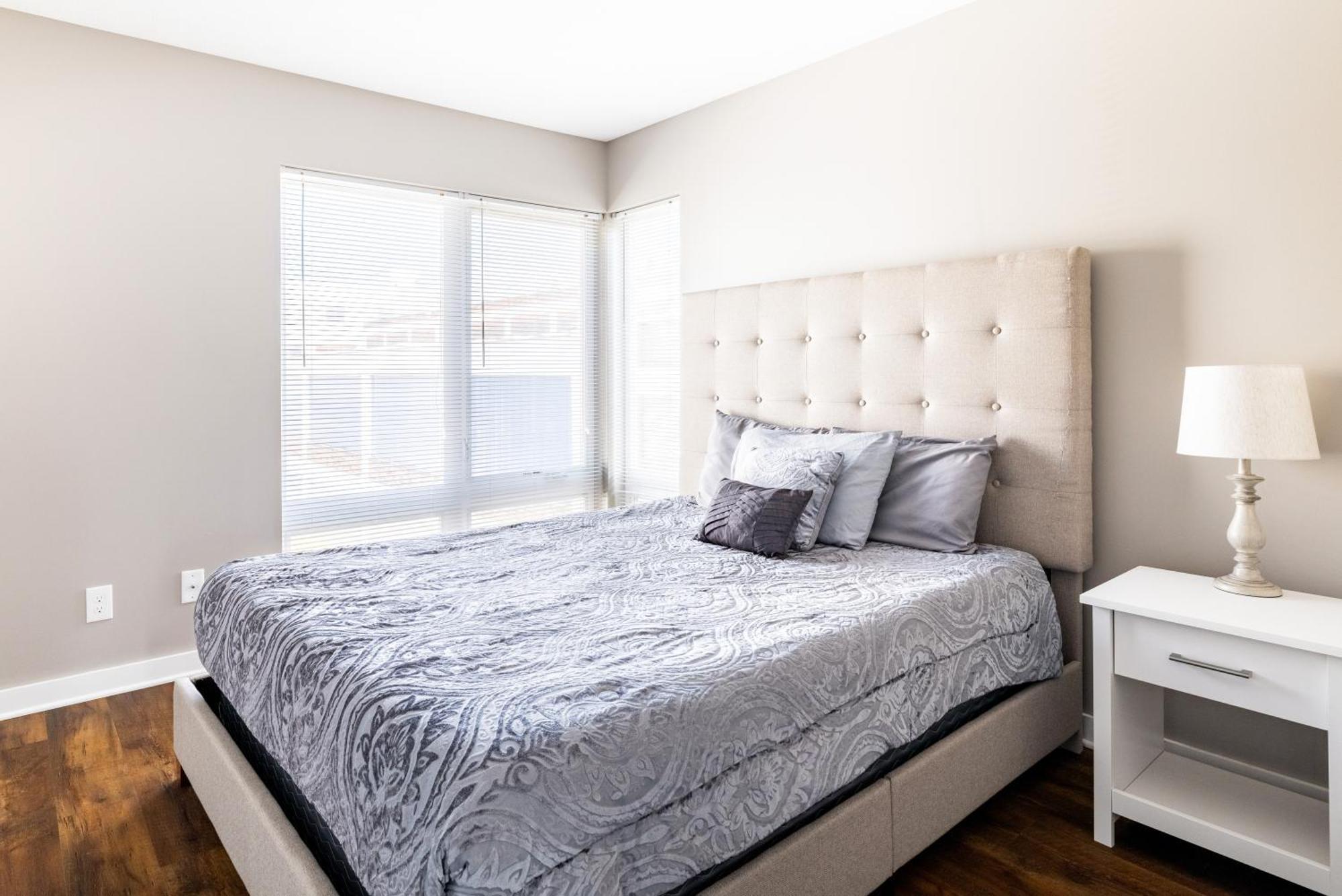 Villa Luxury Downtown Townhome Unit 14 Cleveland