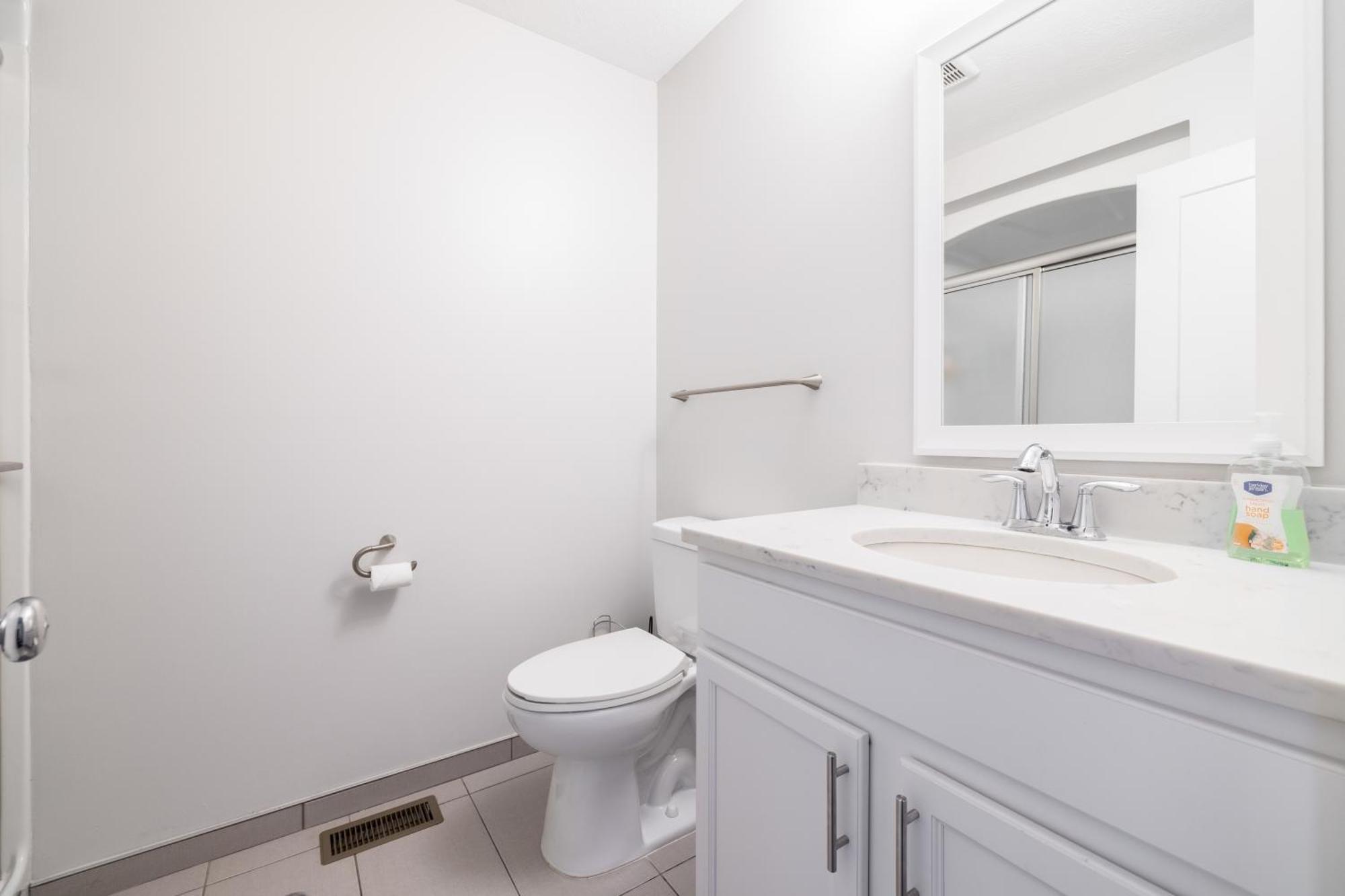 Villa Luxury Downtown Townhome Unit 5 *