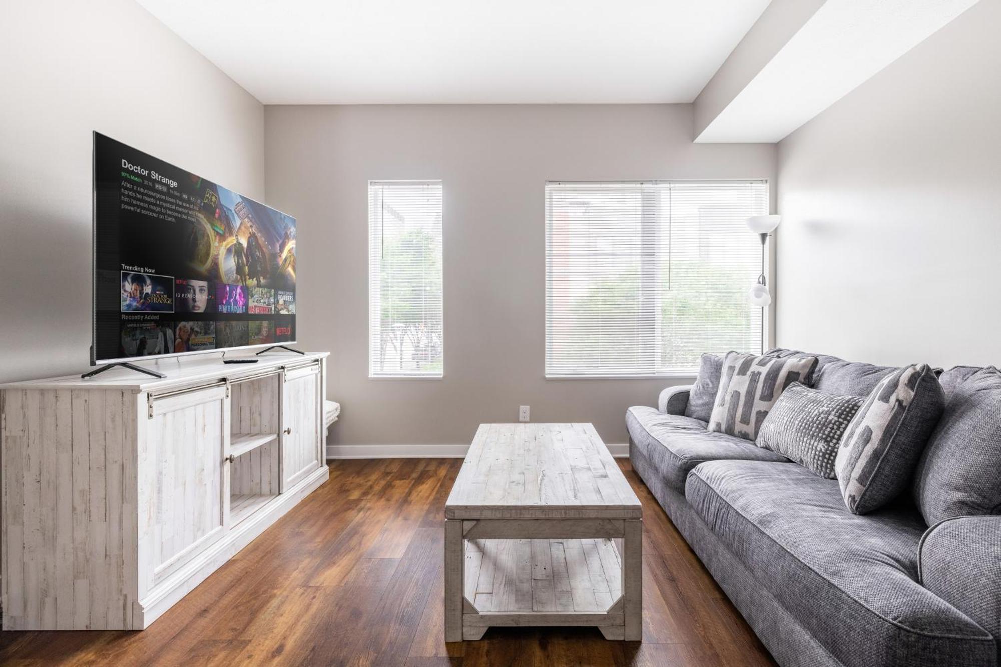 Luxury Downtown Townhome Unit 5 Villa *