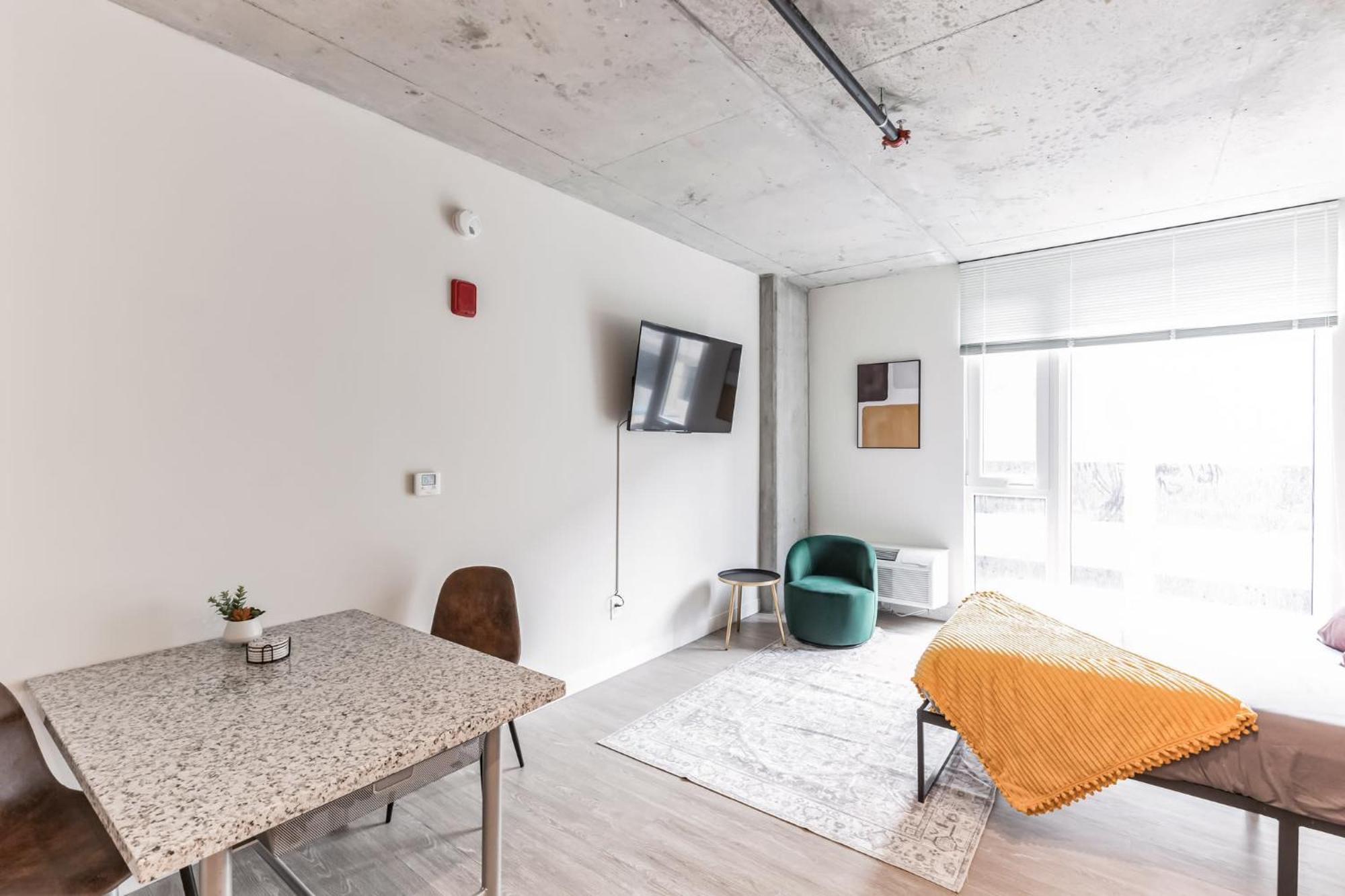 2 W Prime Location Cleveland