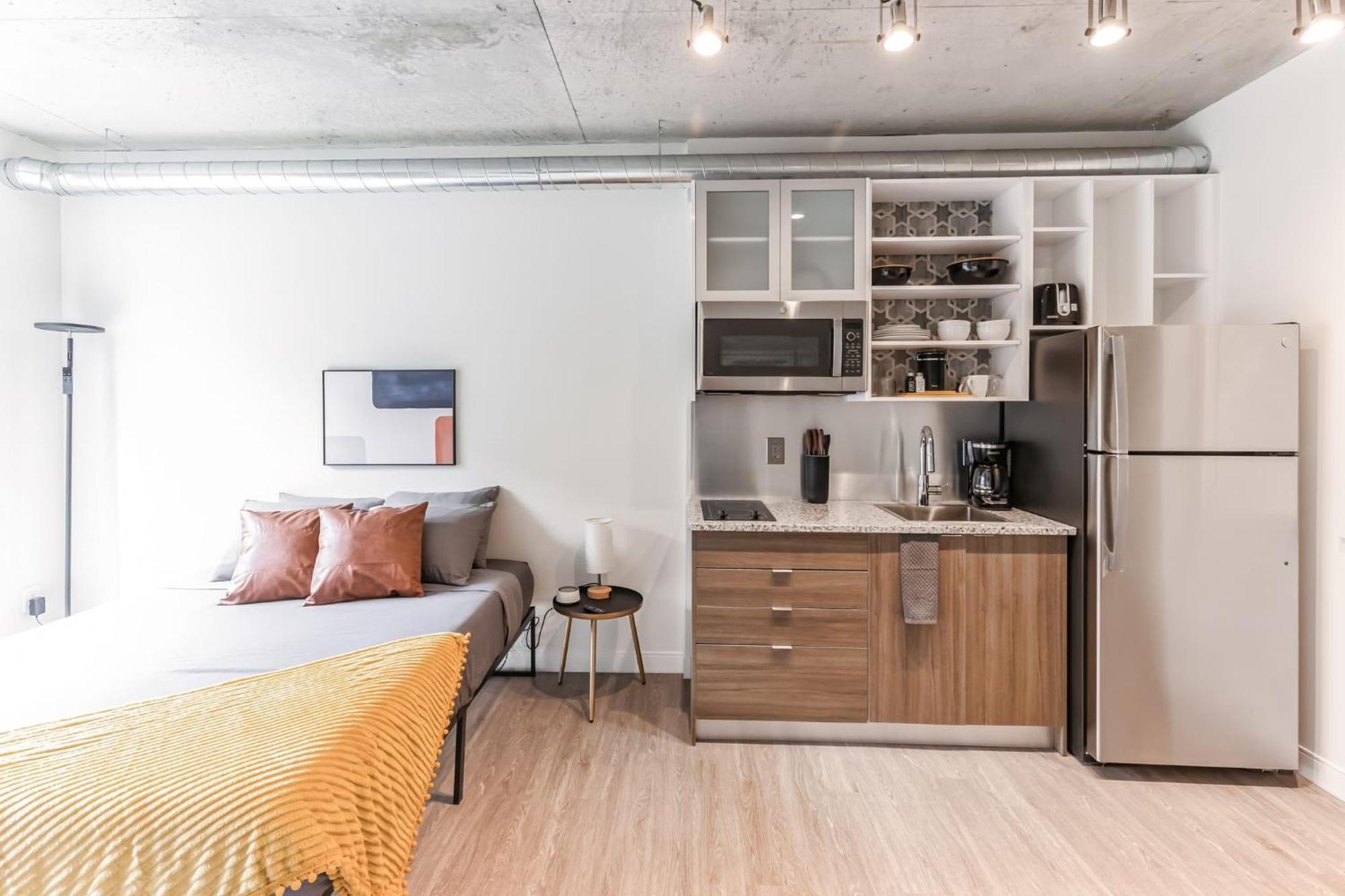 2 W Prime Location Apartment