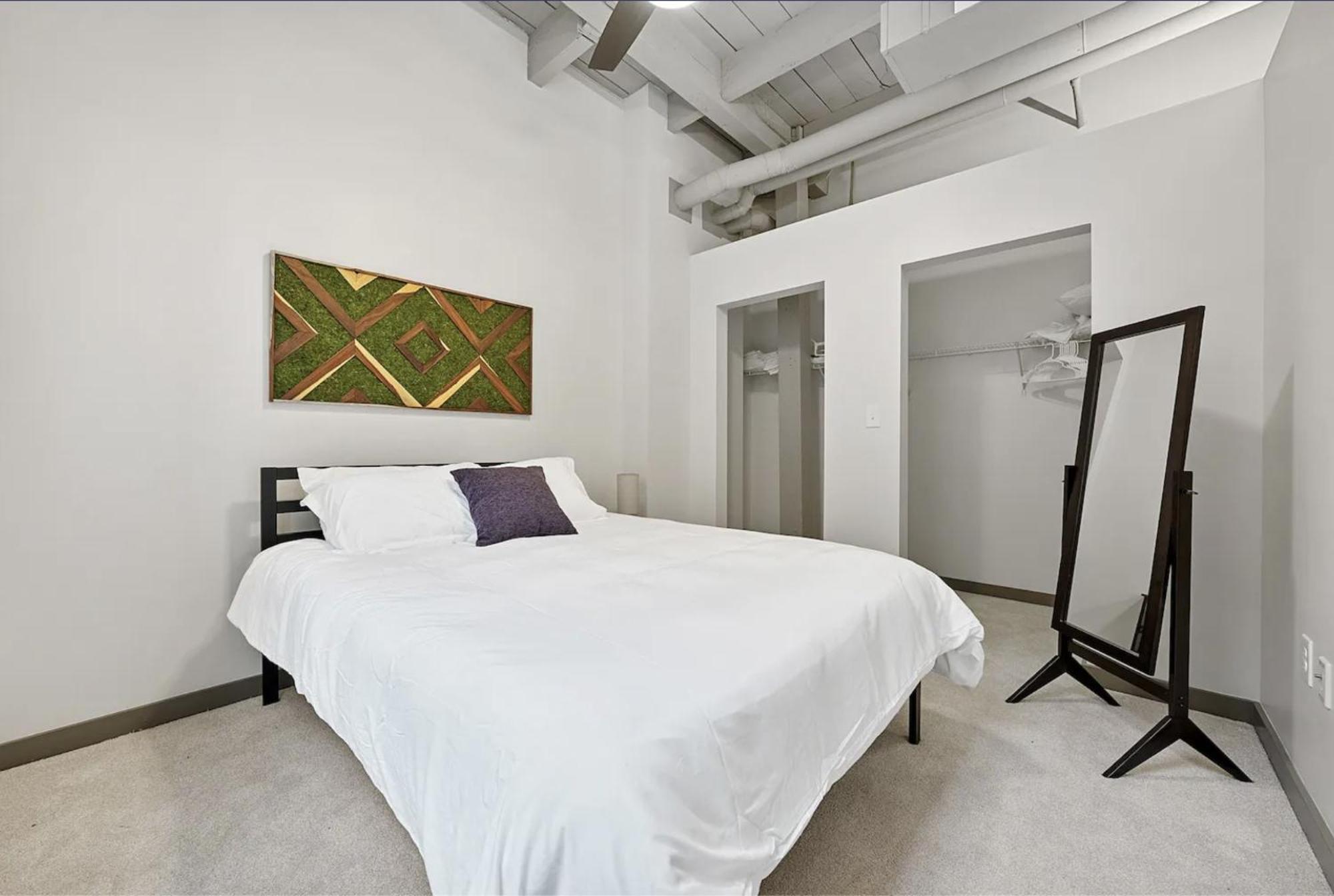 2125 Superior Living Apartment Cleveland