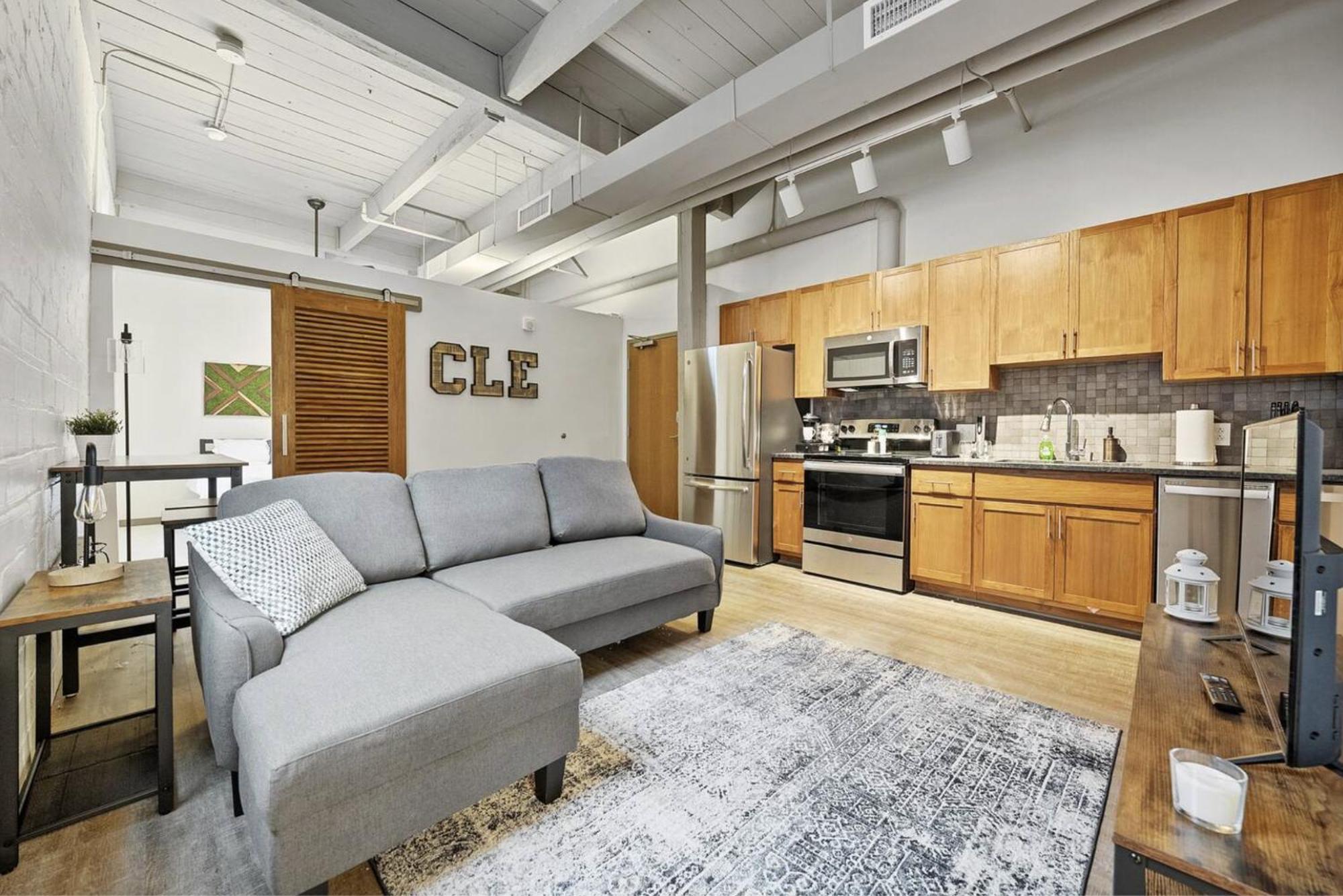 Apartment 2125 Superior Living