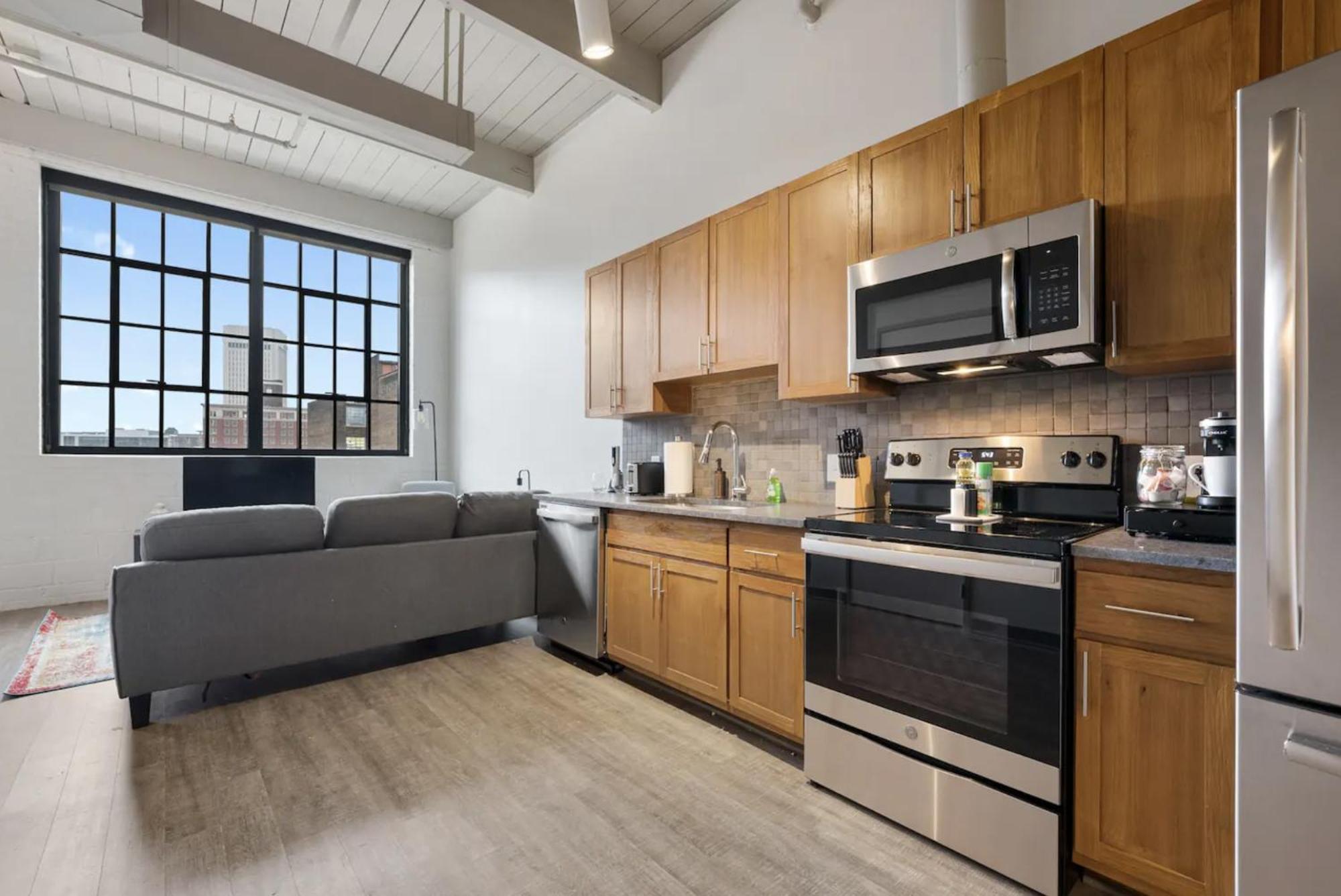 Apartment 2125 Superior Living *