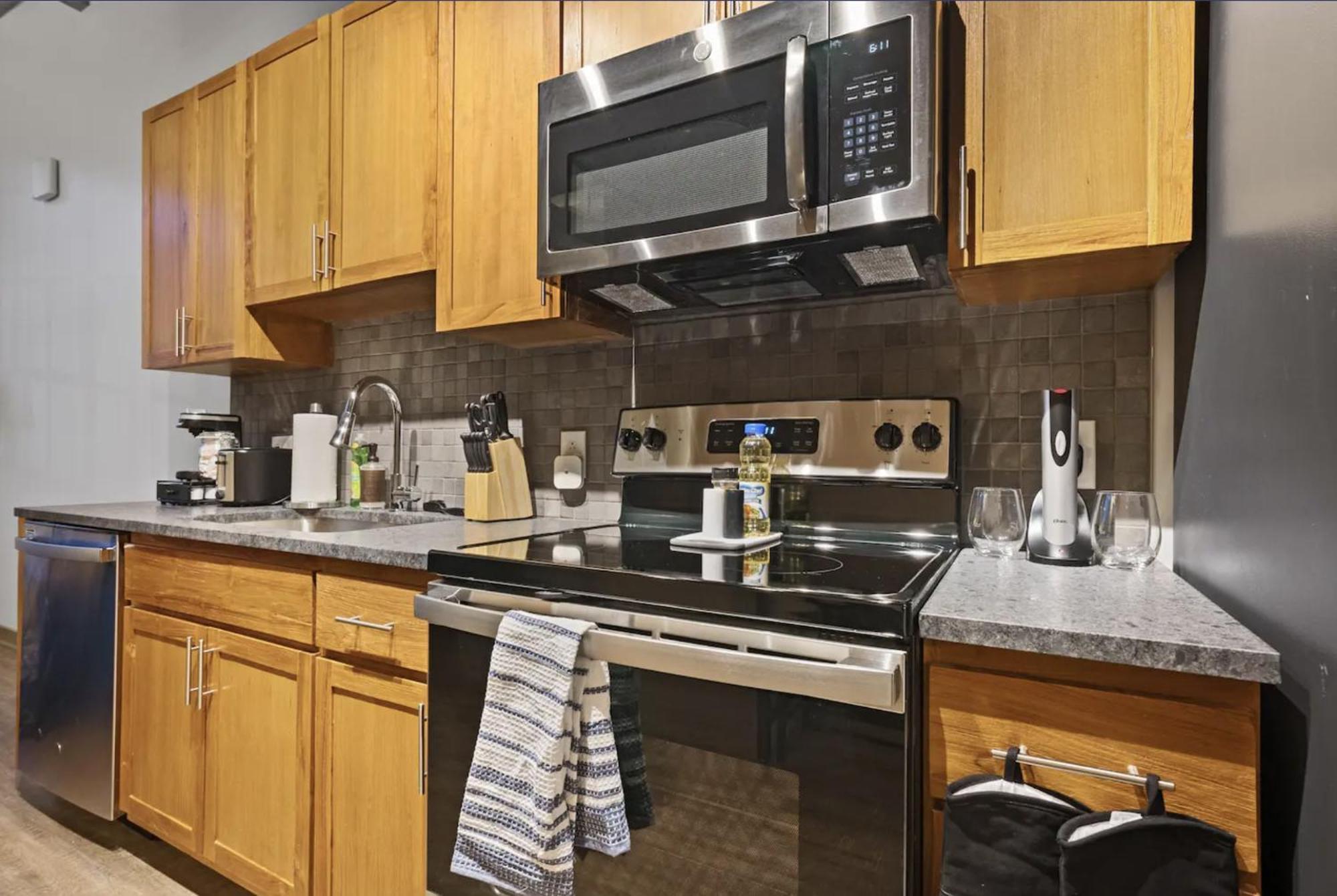 Apartment 2125 Superior Living