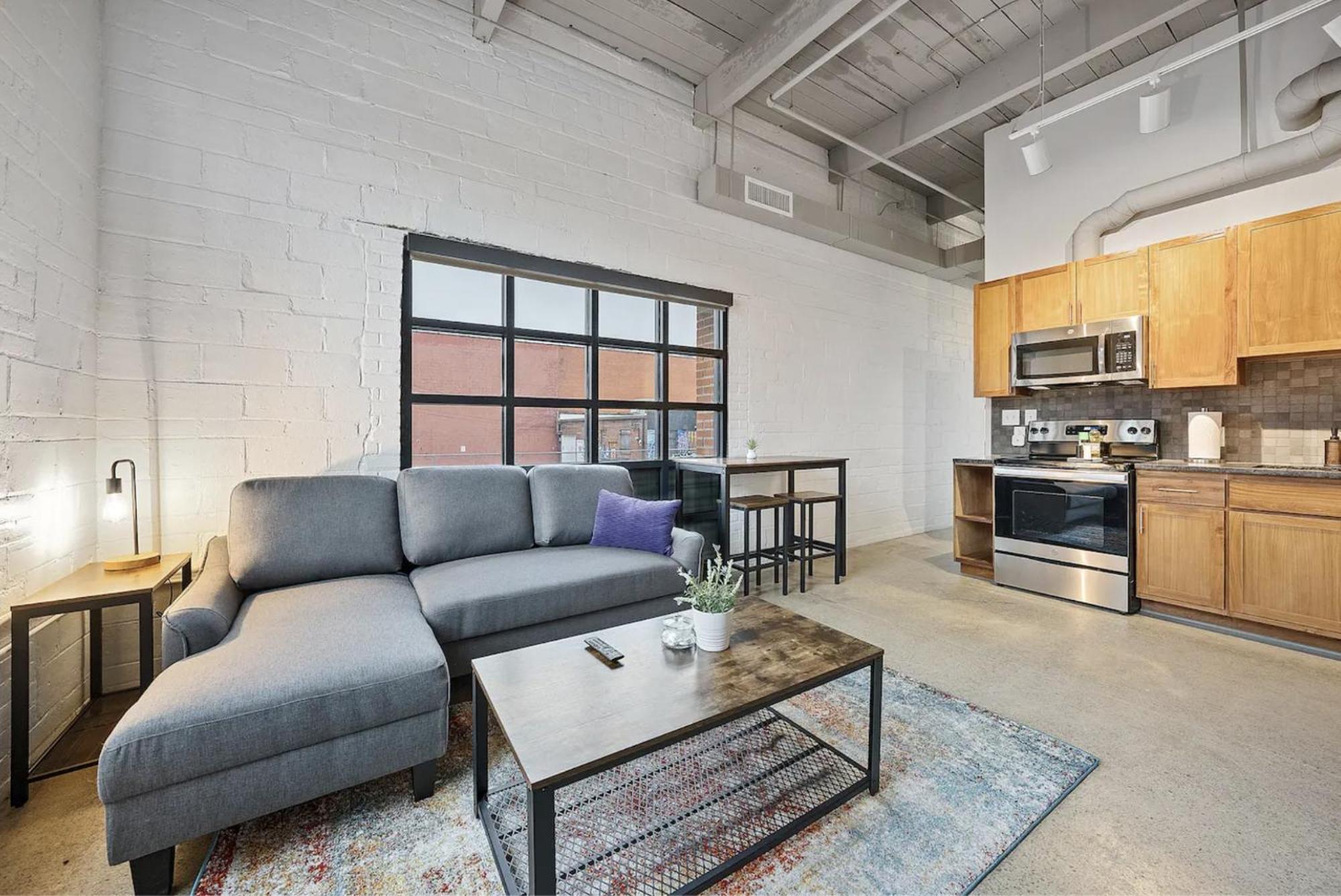 Apartment 2125 Superior Living *