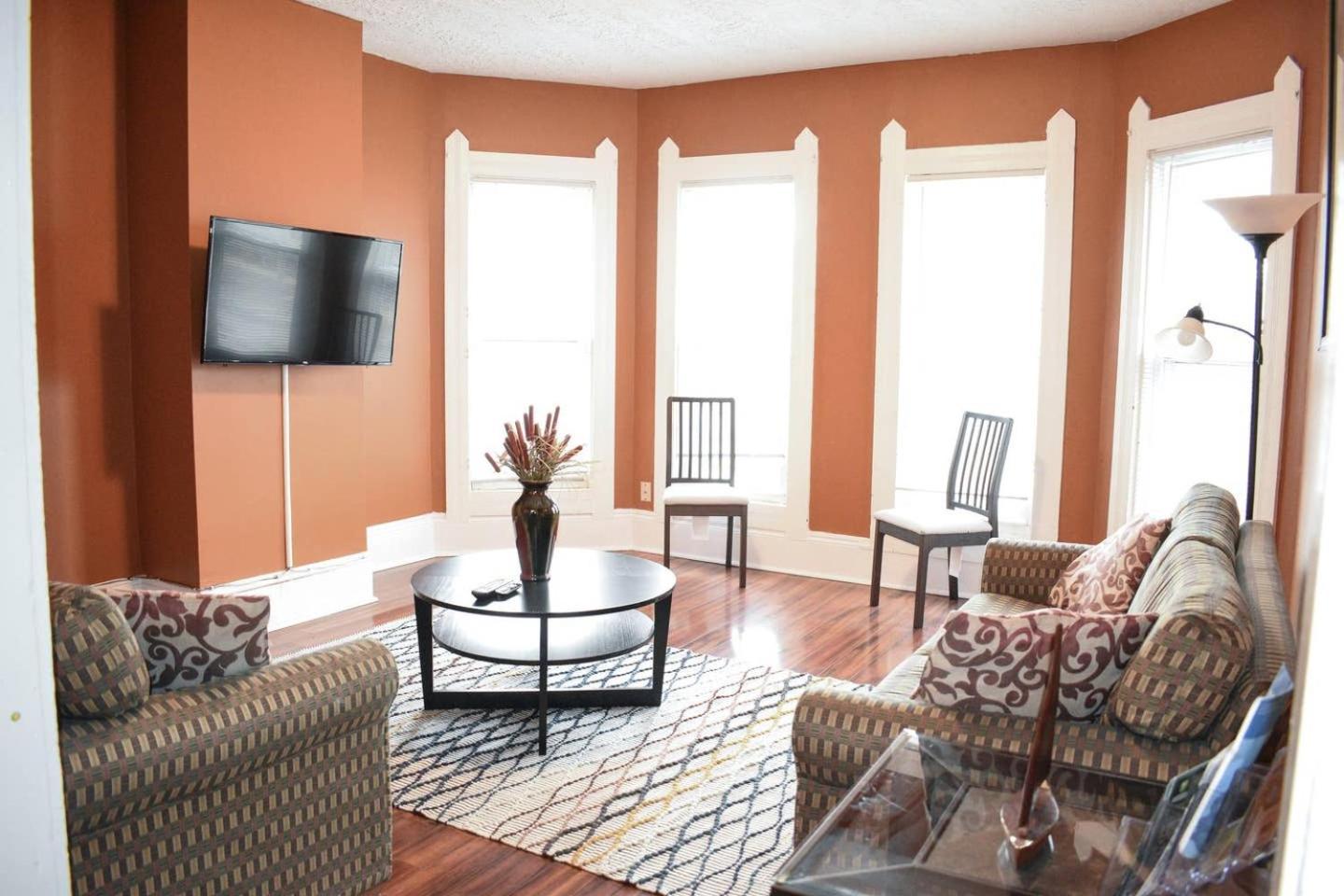 Holiday home Expansive Charm In Every Corner 7 Bedroom *