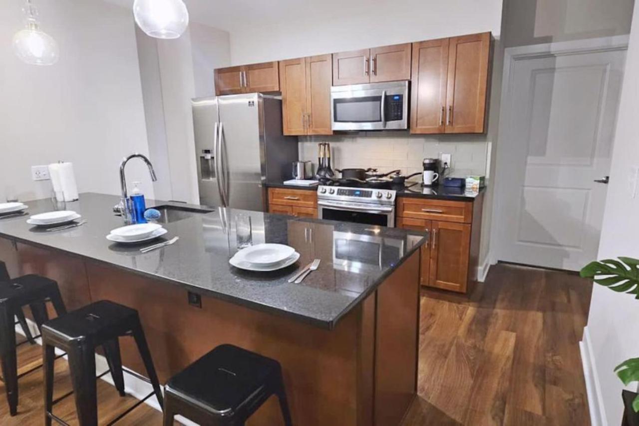 Downtown Sq Stadium, Casino, Rock Hall, Clinic Apartment Cleveland
