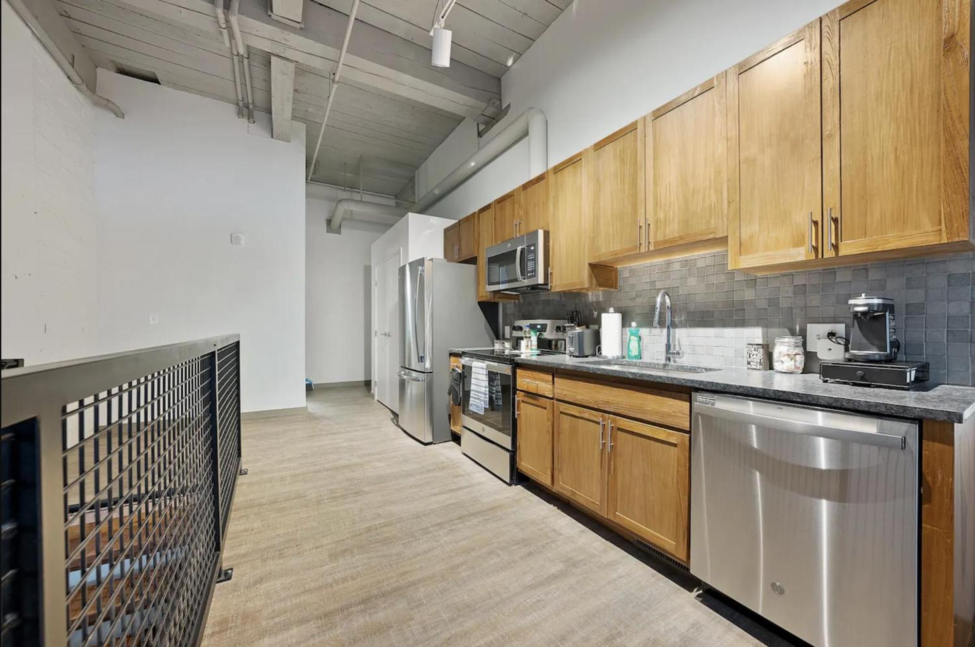 Apartment 2125 Superior Living