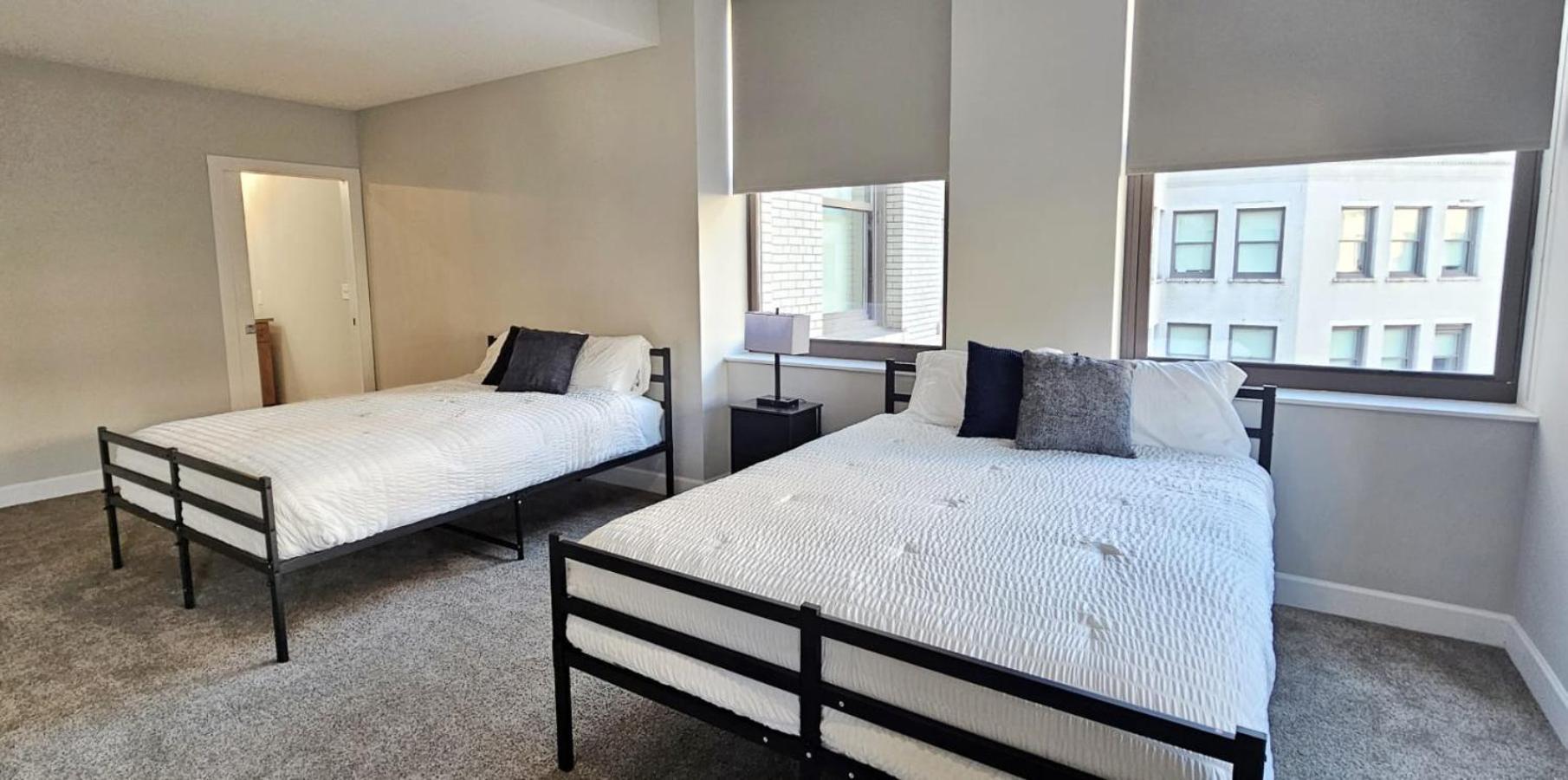 Apartment Downtown Sq Stadium, Casino, Rock Hall, Clinic *
