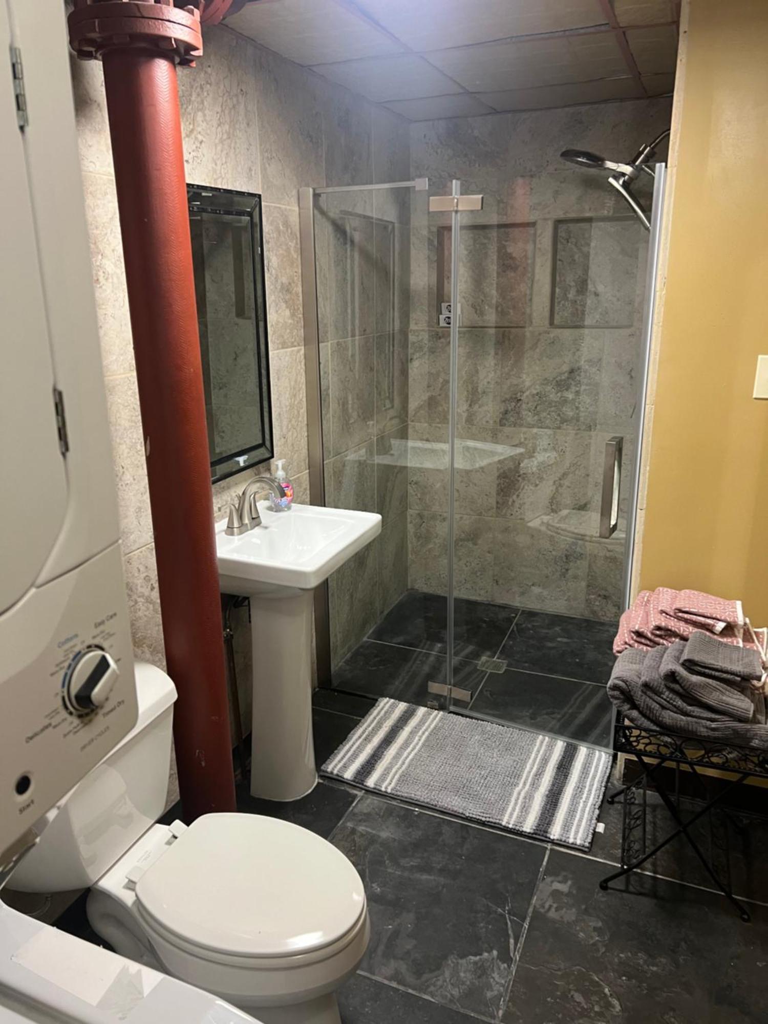 Downtown Historic District Apartment Cleveland