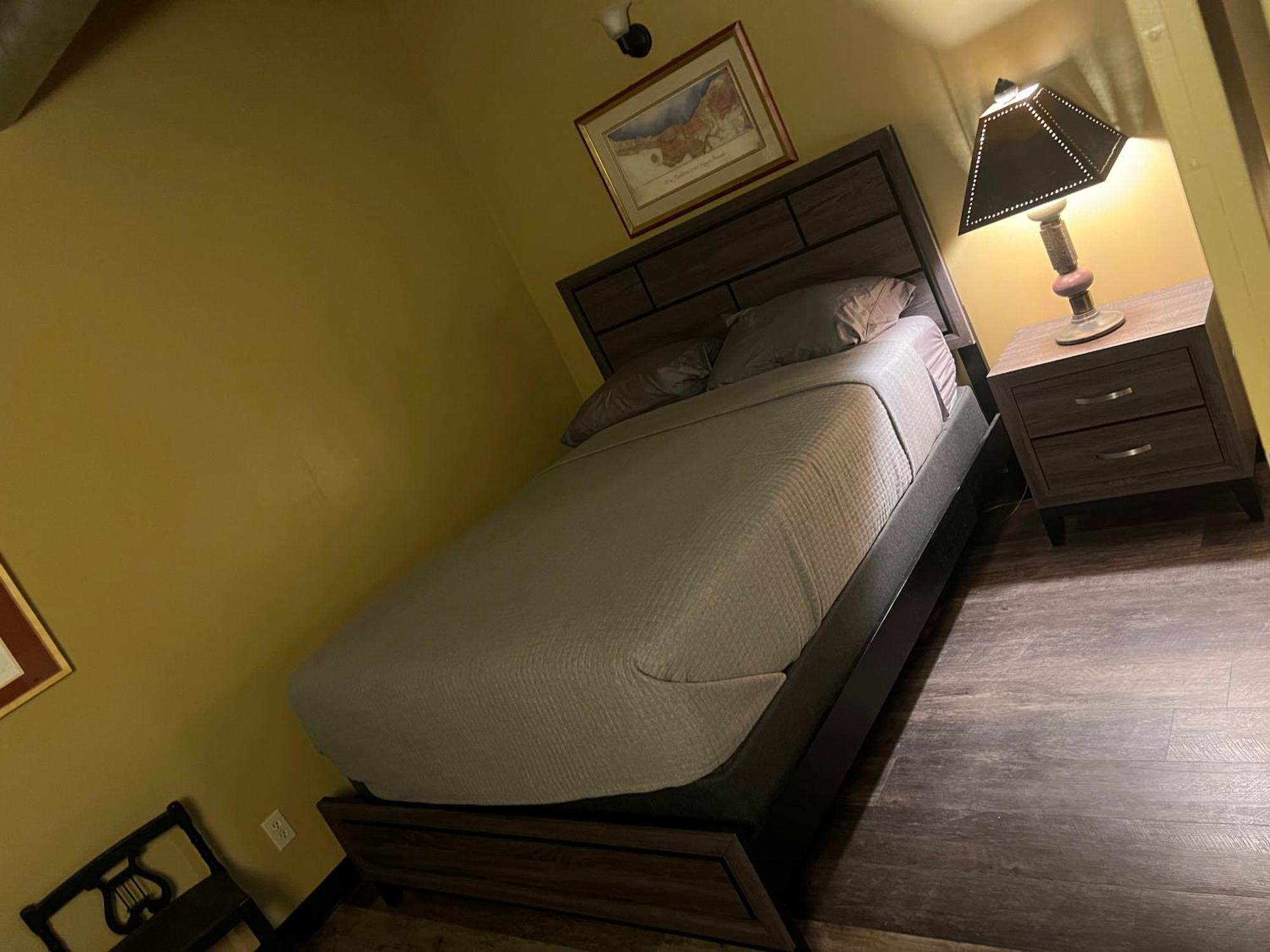 Downtown Historic District Apartment *