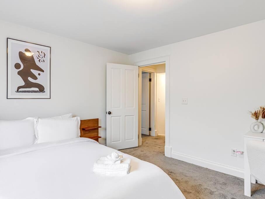 Upscale Historic Near Downtown, Hall Of Fame, Beach, Arenas