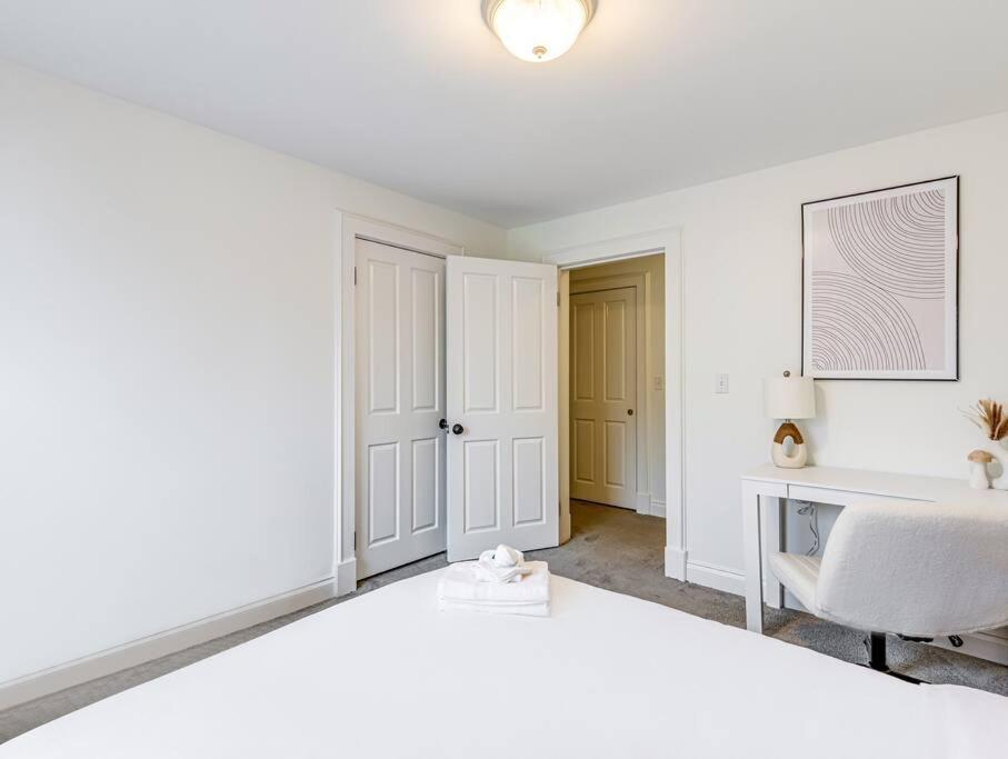 Upscale Historic Near Downtown, Hall Of Fame, Beach, Arenas Holiday home