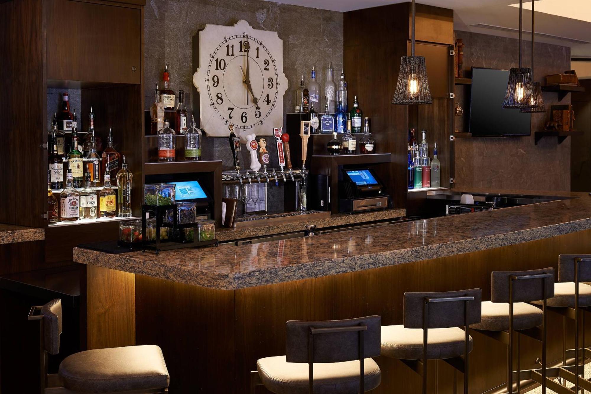 Hotel Metropolitan At The 9, Autograph Collection