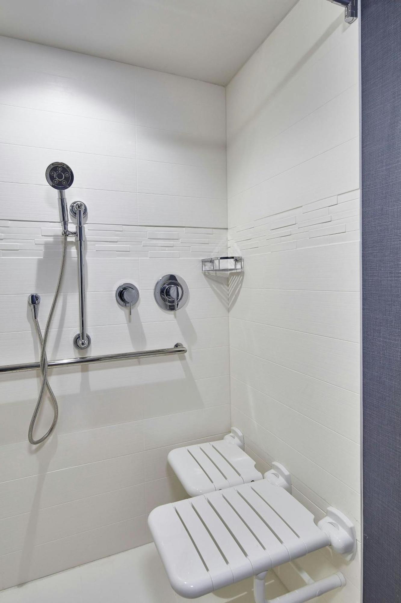 By Marriott Circle/medical Center Hotel 3*