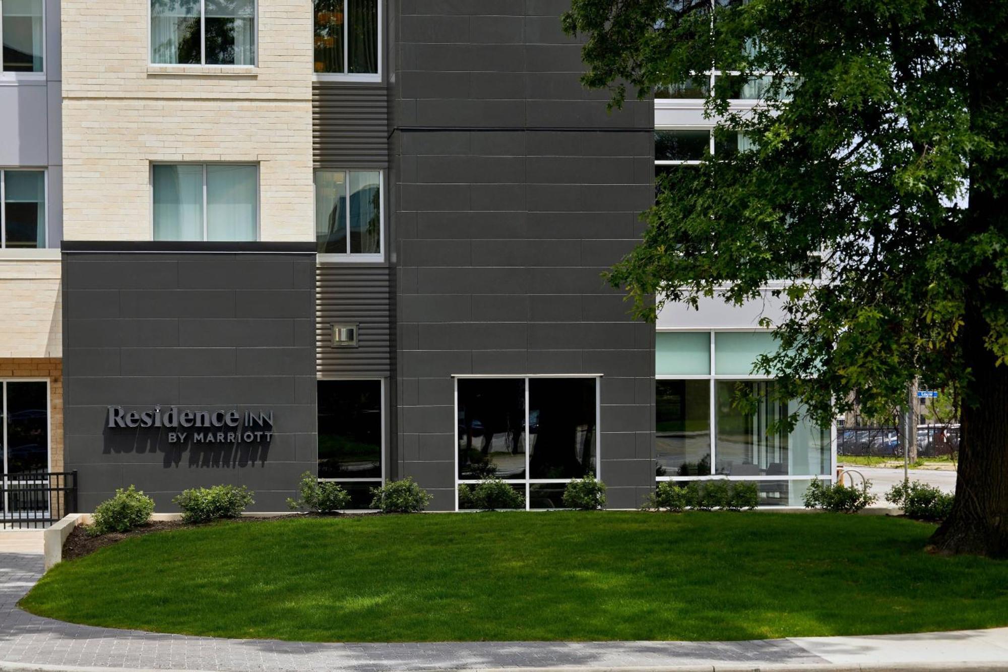 By Marriott Circle/medical Center