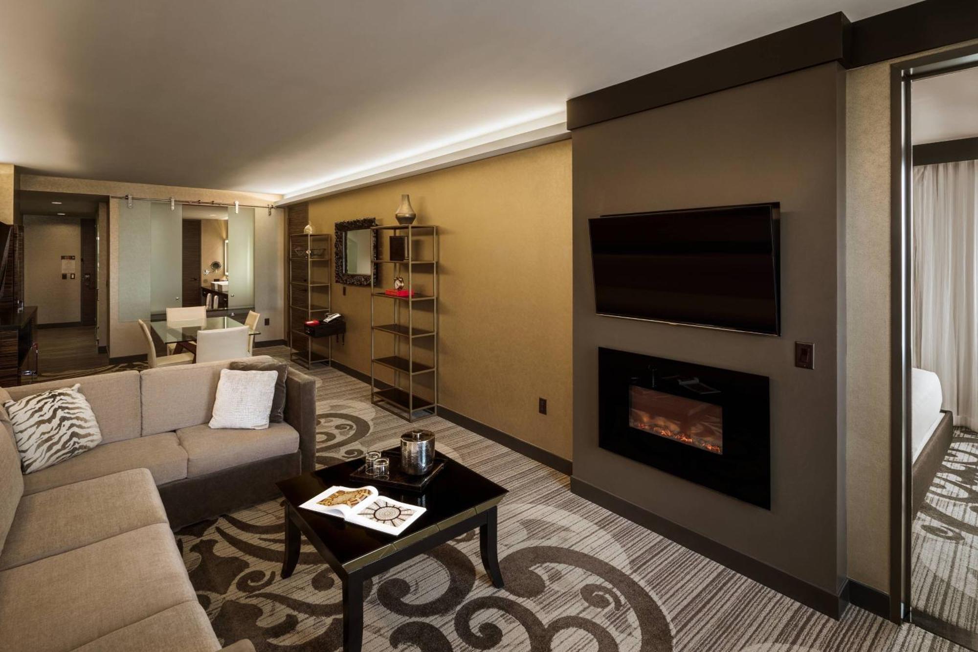 Hotel Metropolitan At The 9, Autograph Collection Cleveland