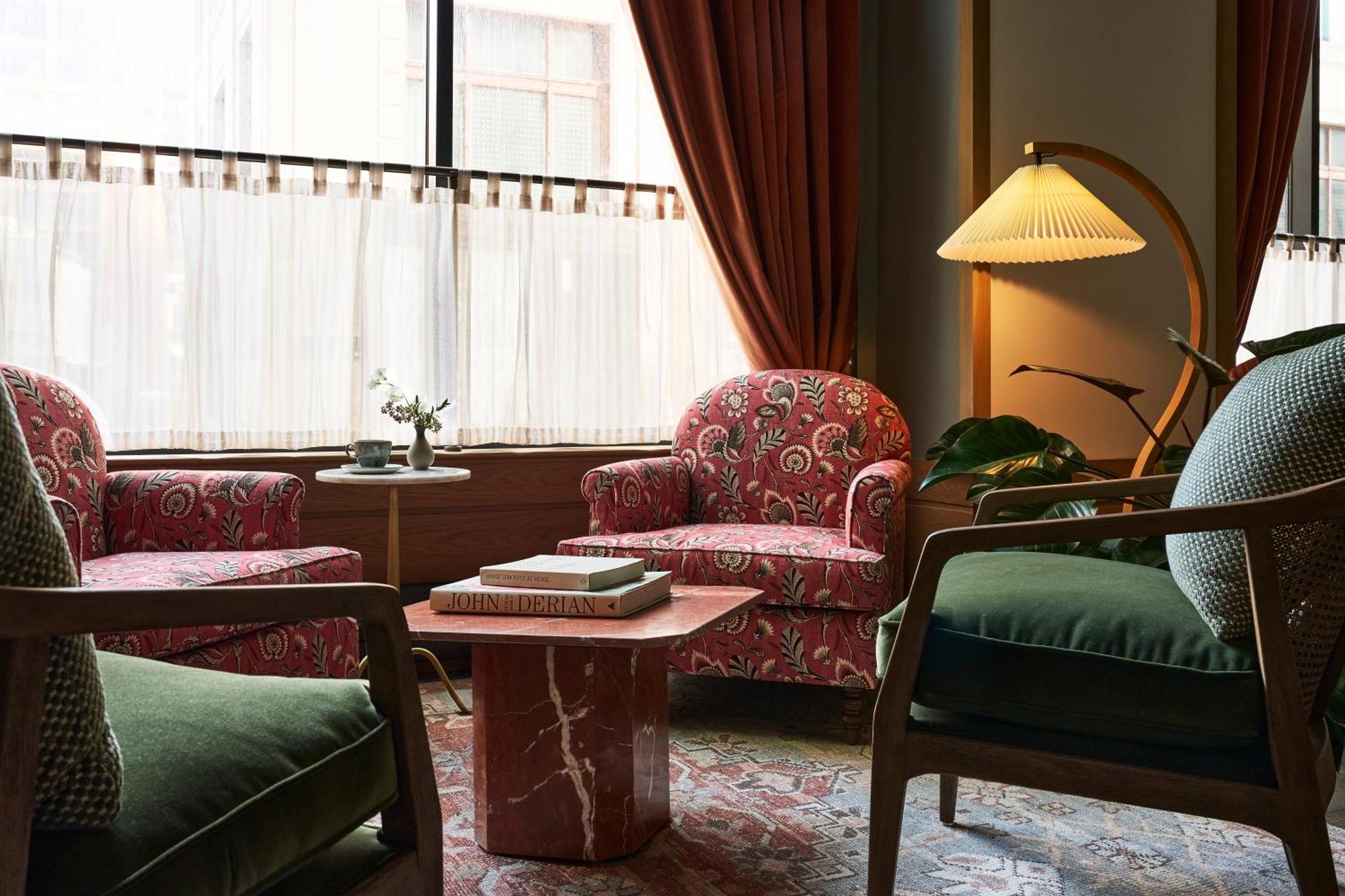 Fidelity Hotel 3*