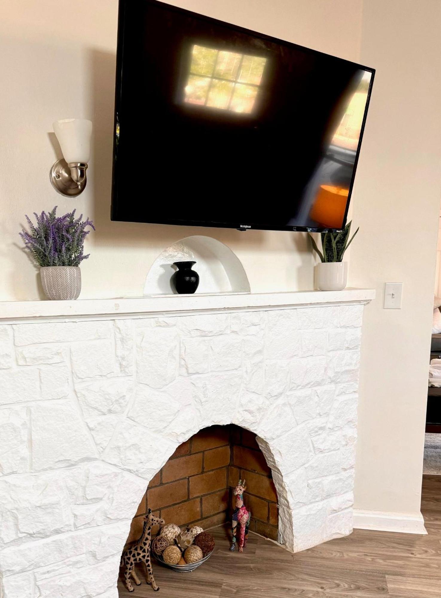 The House - Henninger Lower V1 Apartment *