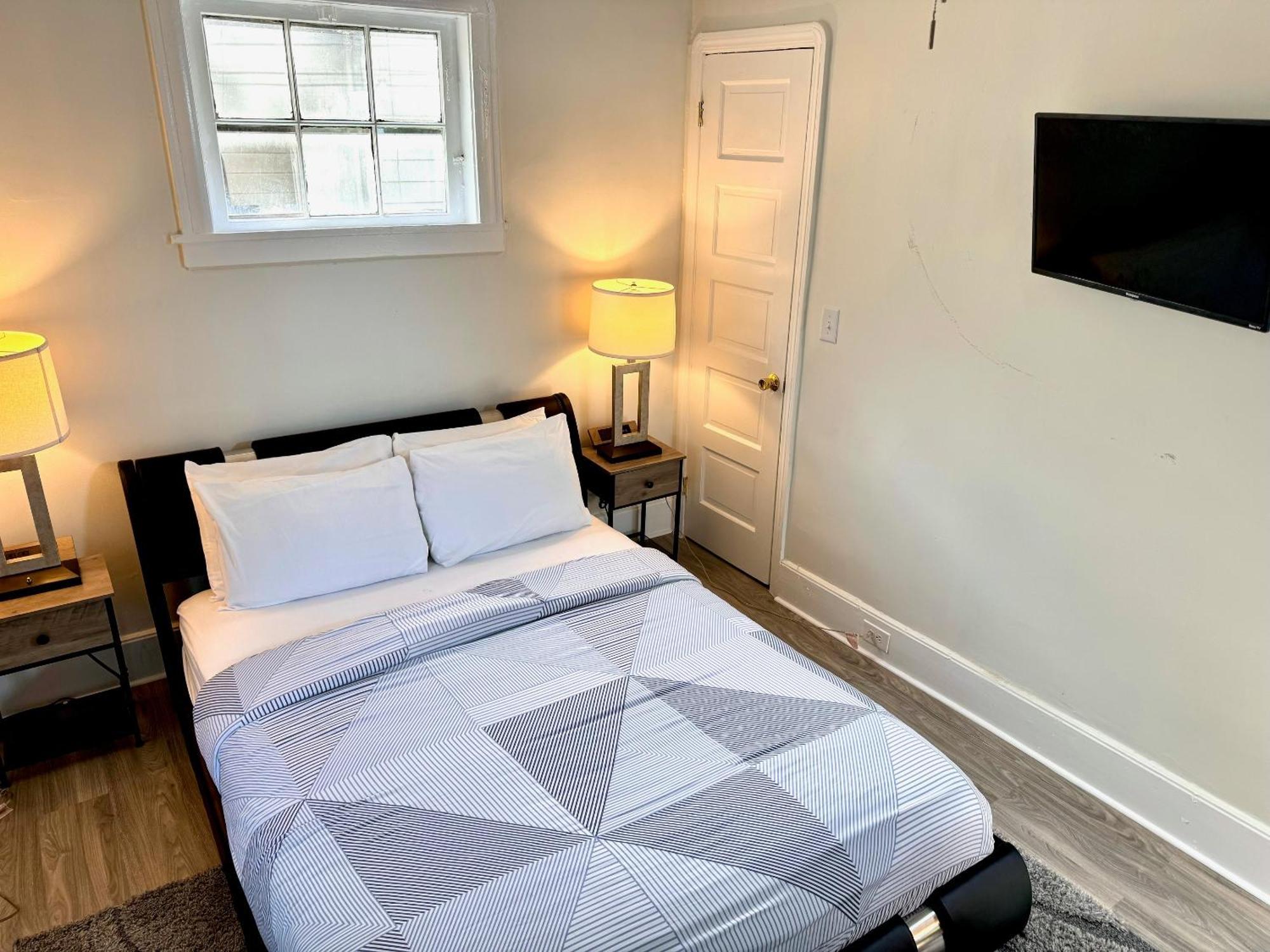 The House - Henninger Lower V1 Apartment *